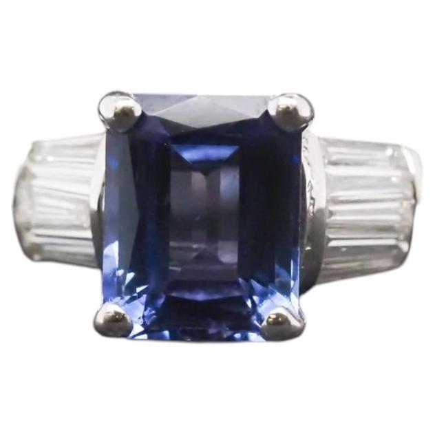 Anello con tanzanite e diamanti in oro bianco 18 carati - VHK#304a in vendita