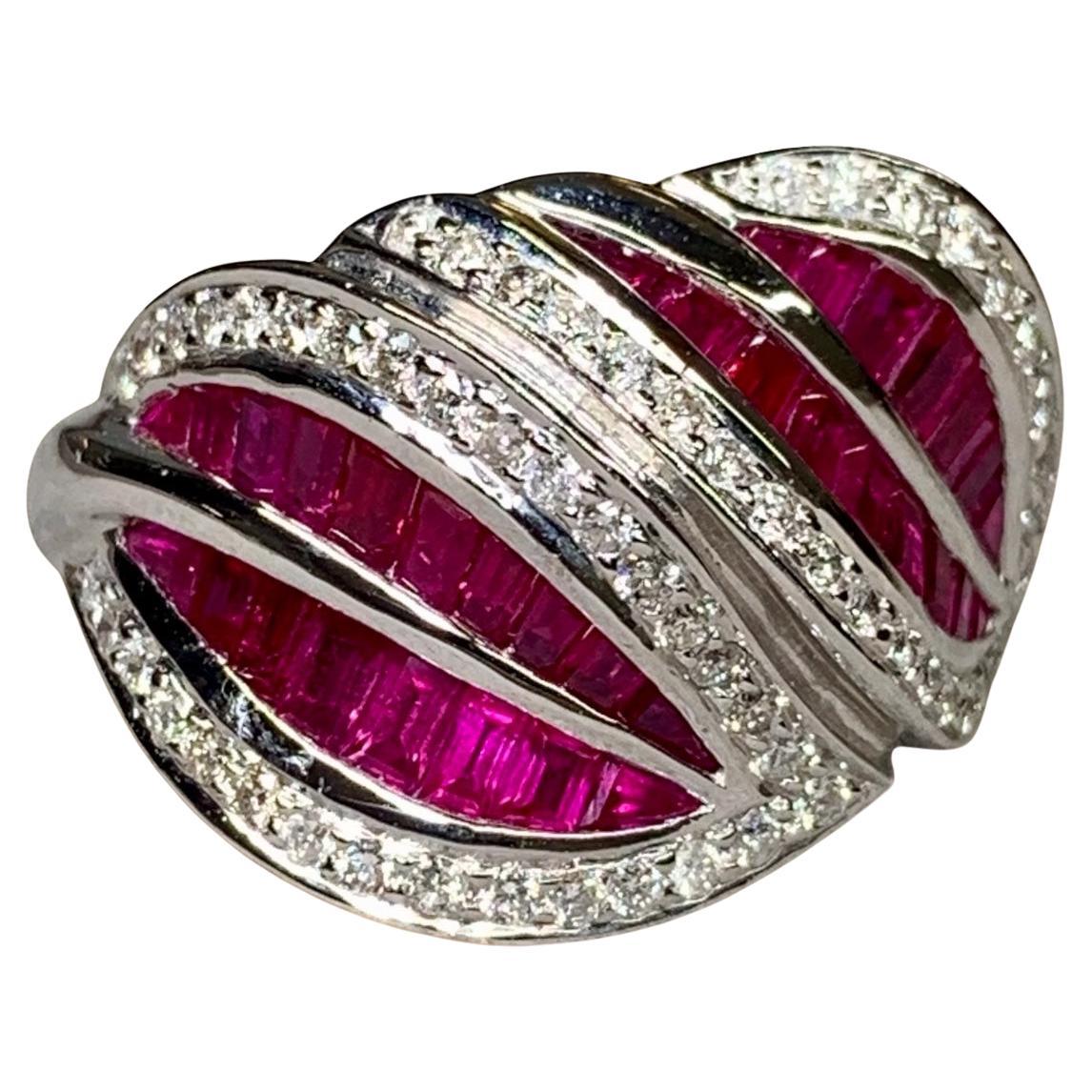 Estate 18K Weißgold Vivid Ruby Diamond Leaf Bypass Cocktail Ring im Angebot