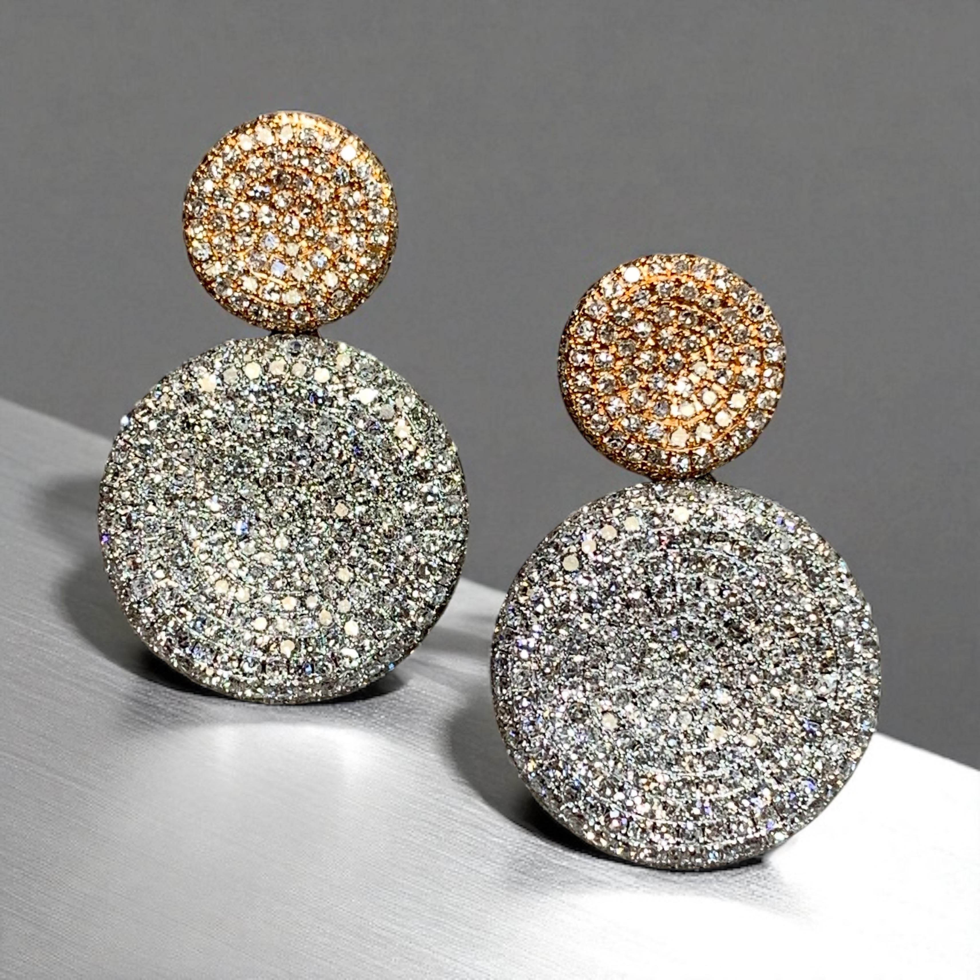 Orecchini a disco con pavé in oro bianco 18 carati Estate 8.50ctw G Vs in vendita 2