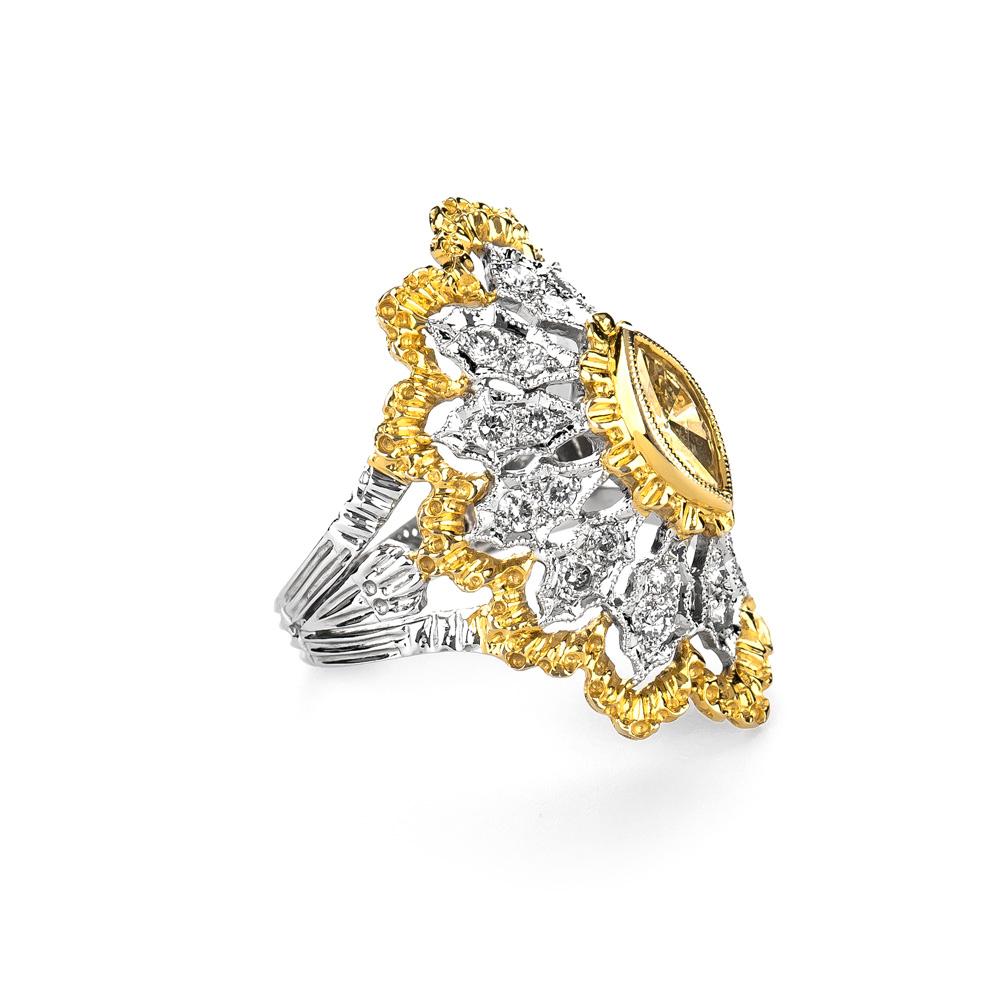 
Estate 18K White & Yellow Gold 1.50 CTW Diamond Ring Size 6


The Ring Consists Of One Marquise Cut Natural Diamond,  Weighing Approximately 1.00 Carat Total Weight. 
Color Grade: Champagne
Clarity Grade: SI2 

24 Round Natural Diamonds, Weighing