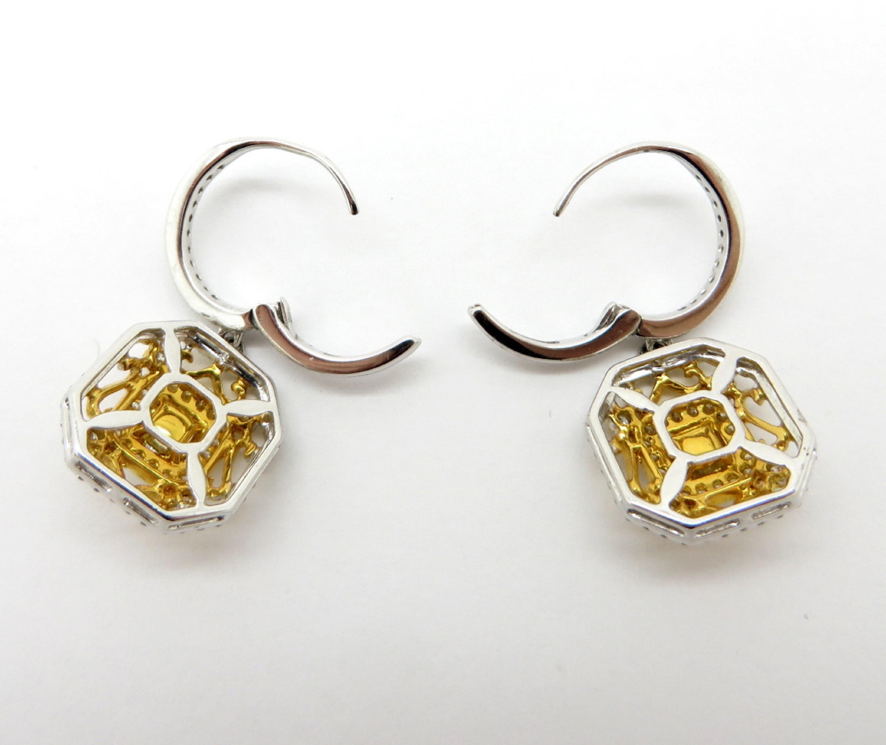 Nachlass 18K Weiß- und Gelbgold Fancy Gelbe Diamant-Ohrringe mit Strahlenschliff (Radiantschliff) im Angebot