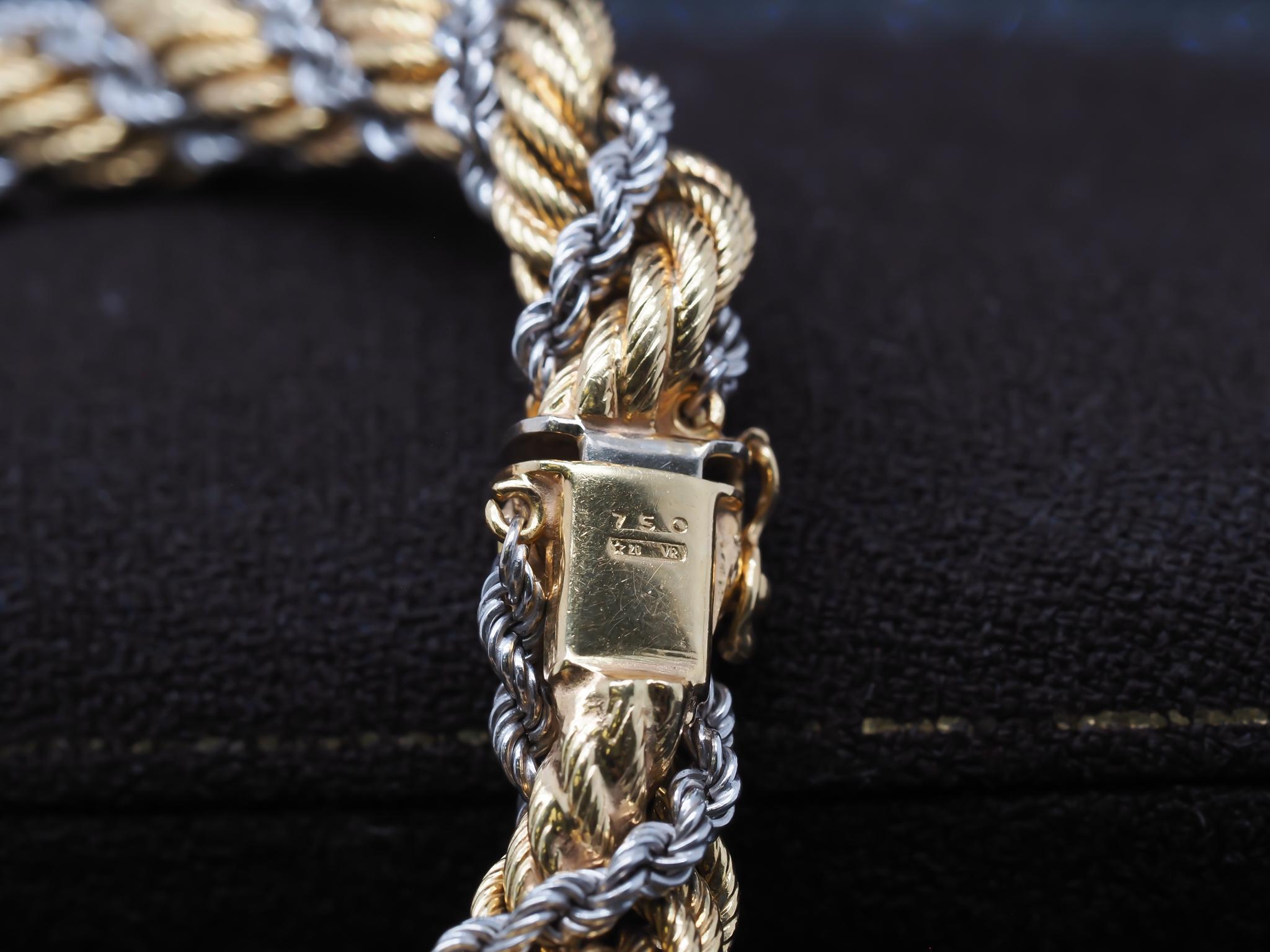 Chaîne en or jaune et blanc 18K à motif torsadé Estate en vente 4