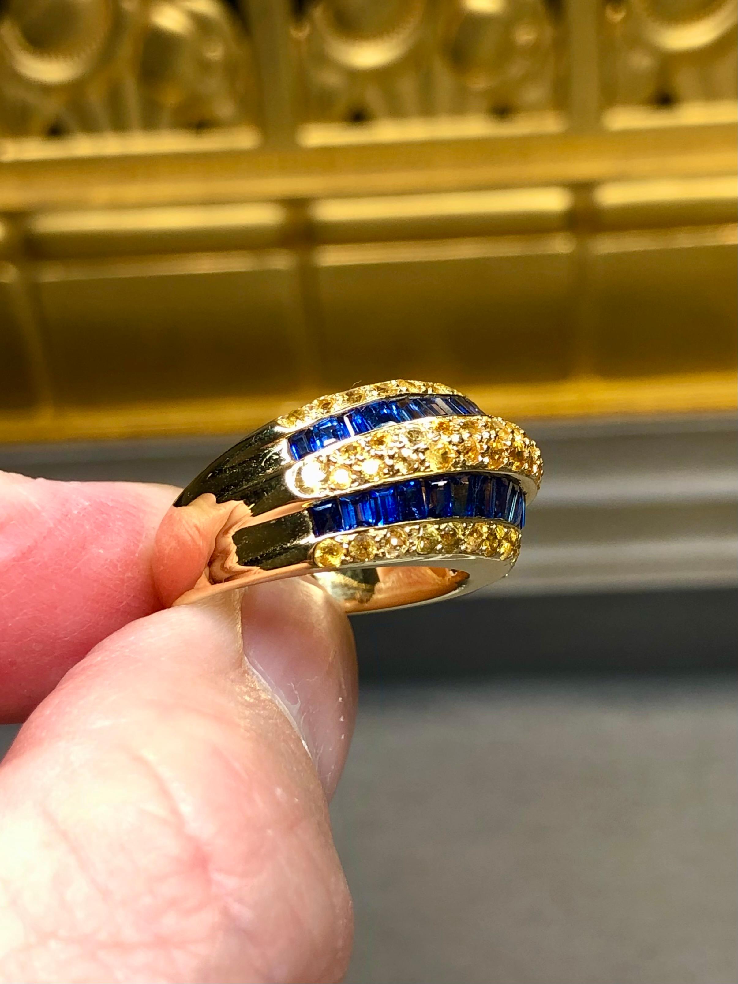 Estate 18K Yellow Blue Baguette Sapphire Wide Cocktail Band Ring Sz 7 In Excellent Condition For Sale In Winter Springs, FL