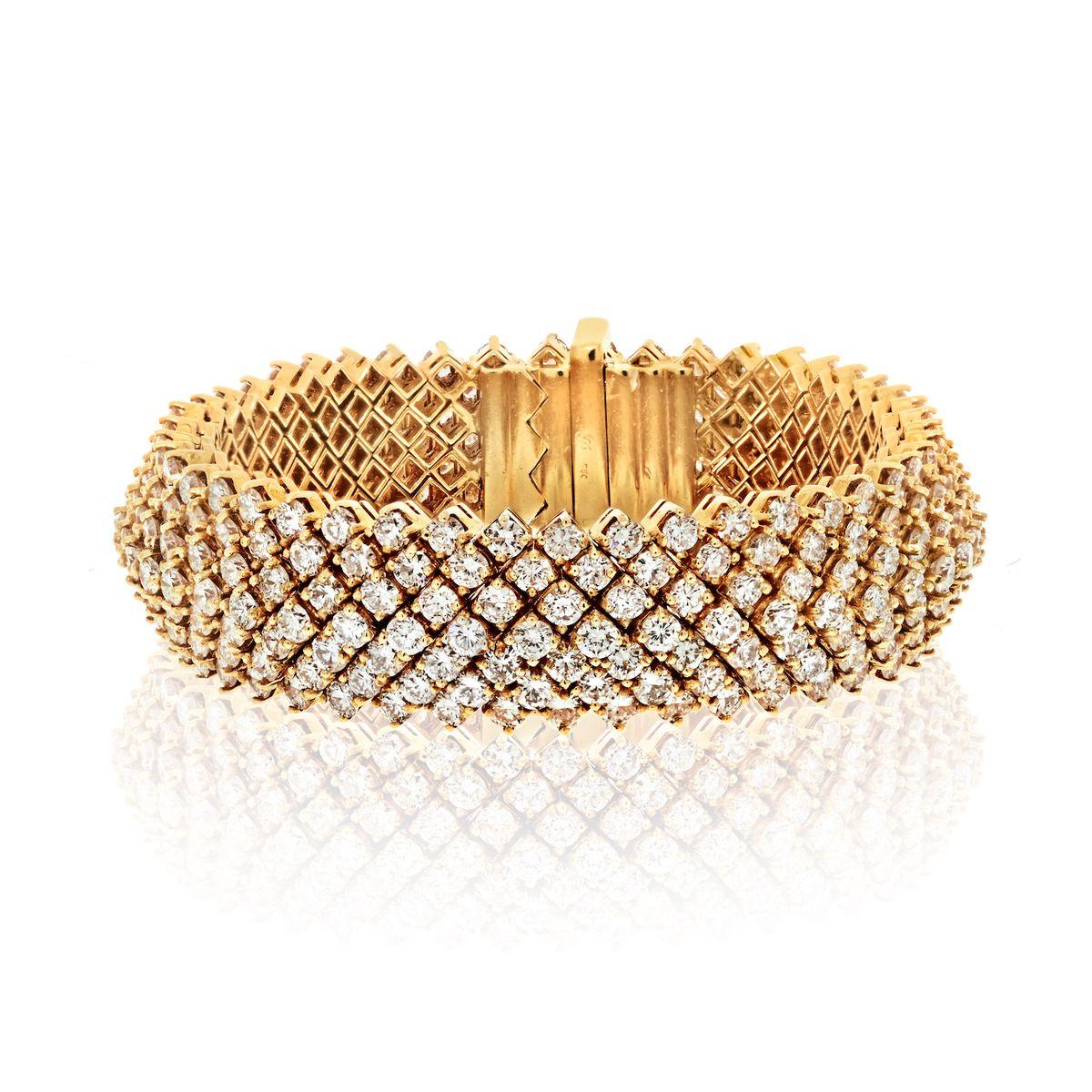 18 Karat Gelbgold 21 Karat Diamant-Teppich-Armband mit mehrerenreihigem Armband (Moderne) im Angebot
