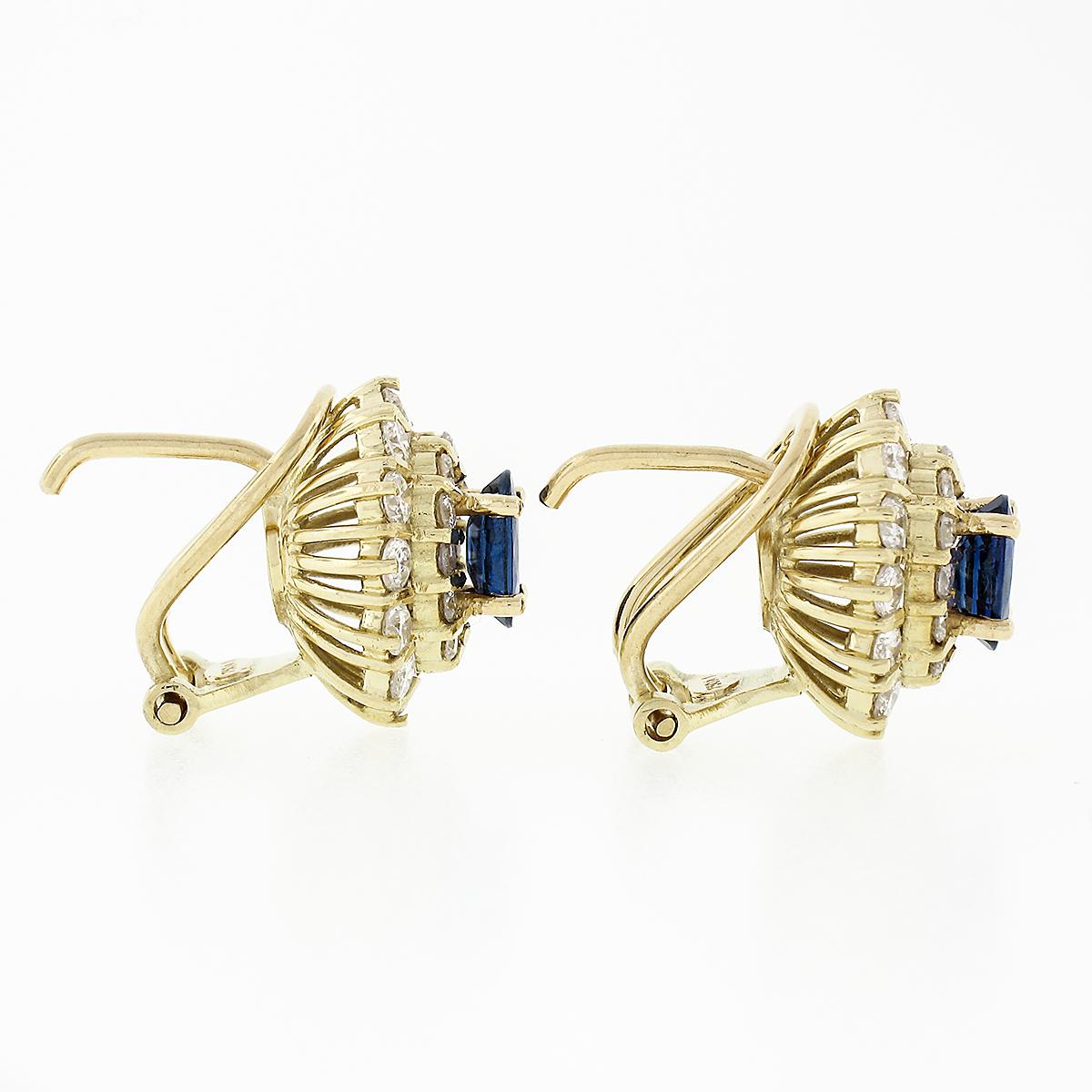 Nachlass 18k Gelbgold 2,70ctw Saphir mit Diamant-Ohrringe mit doppelt gestuften Halo-Ohrringen im Zustand „Hervorragend“ im Angebot in Montclair, NJ