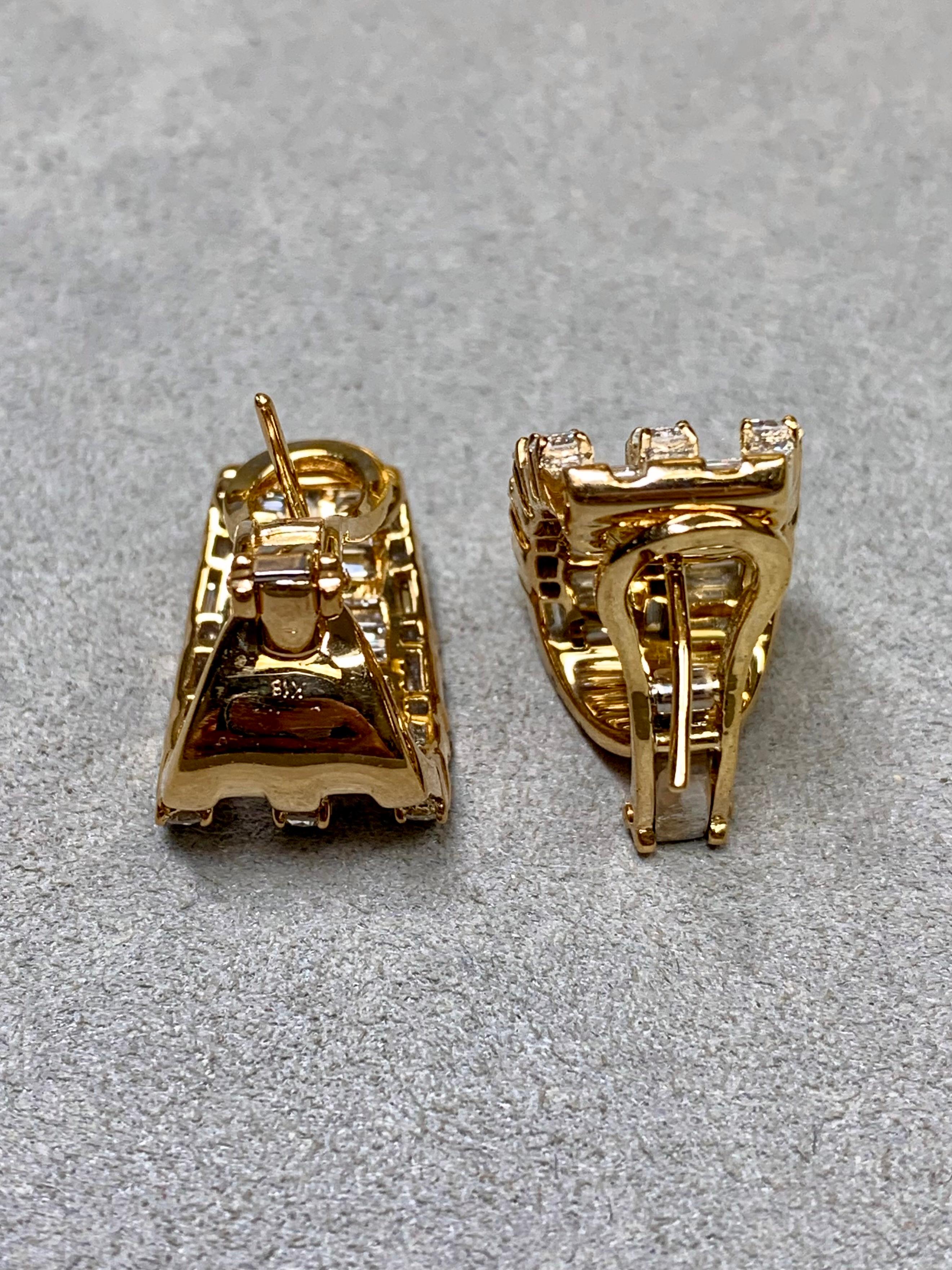 Orecchini con diamanti grandi e rotondi Baguette in oro giallo 18 carati 8,40ctw G Vs In condizioni ottime in vendita a Winter Springs, FL