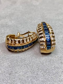 Estate 18K Yellow Gold Baguette Sapphire Diamond J Hoop Huggie Earrings 4.60ctw