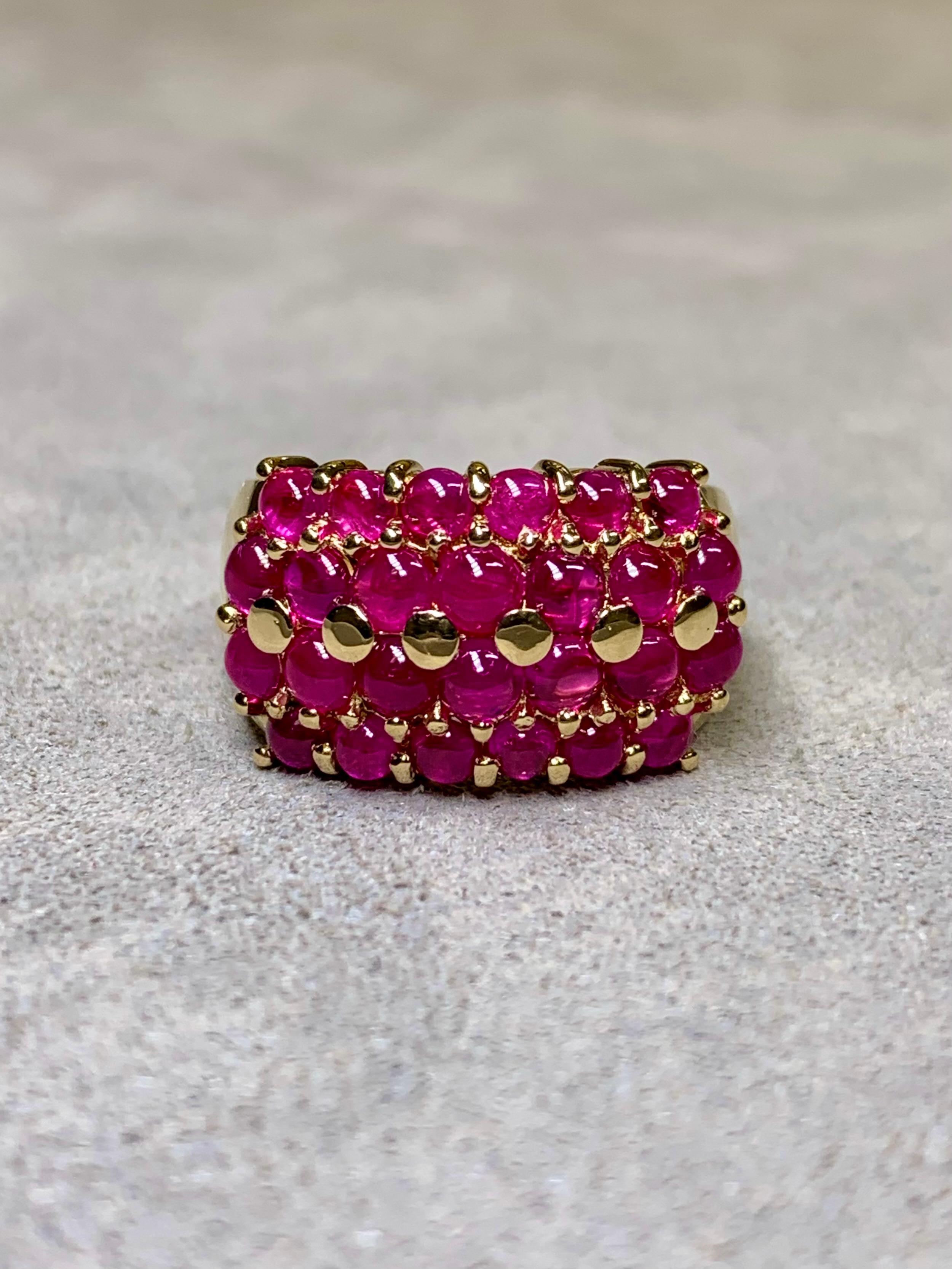 Estate 18K Yellow Gold Cabochon Ruby Cluster Cocktail Ring 5ctw Sz 6.25 In Excellent Condition For Sale In Winter Springs, FL