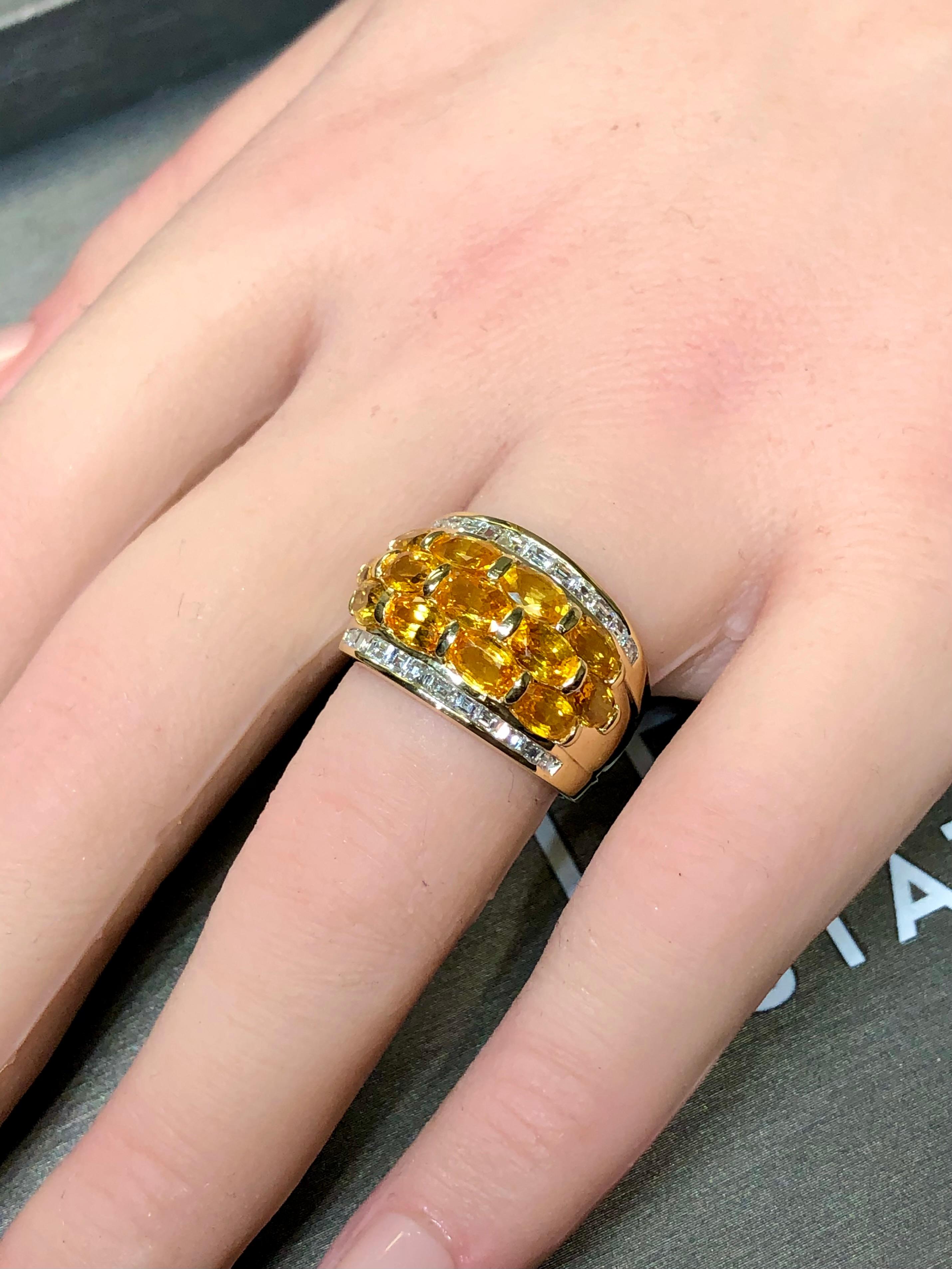 Estate 18K Oro Amarillo Carre Baguette Diamante Zafiro Naranja Anillo 6.60cttw Sz 7 en venta 1