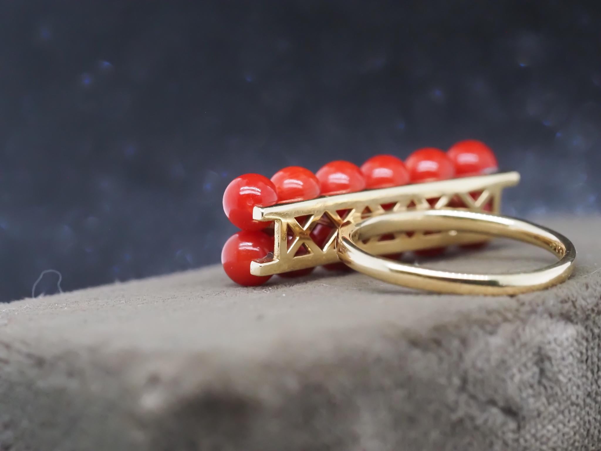 Estate 18K Yellow Gold Coral and Diamond Horizontal Bar Ring For Sale 6
