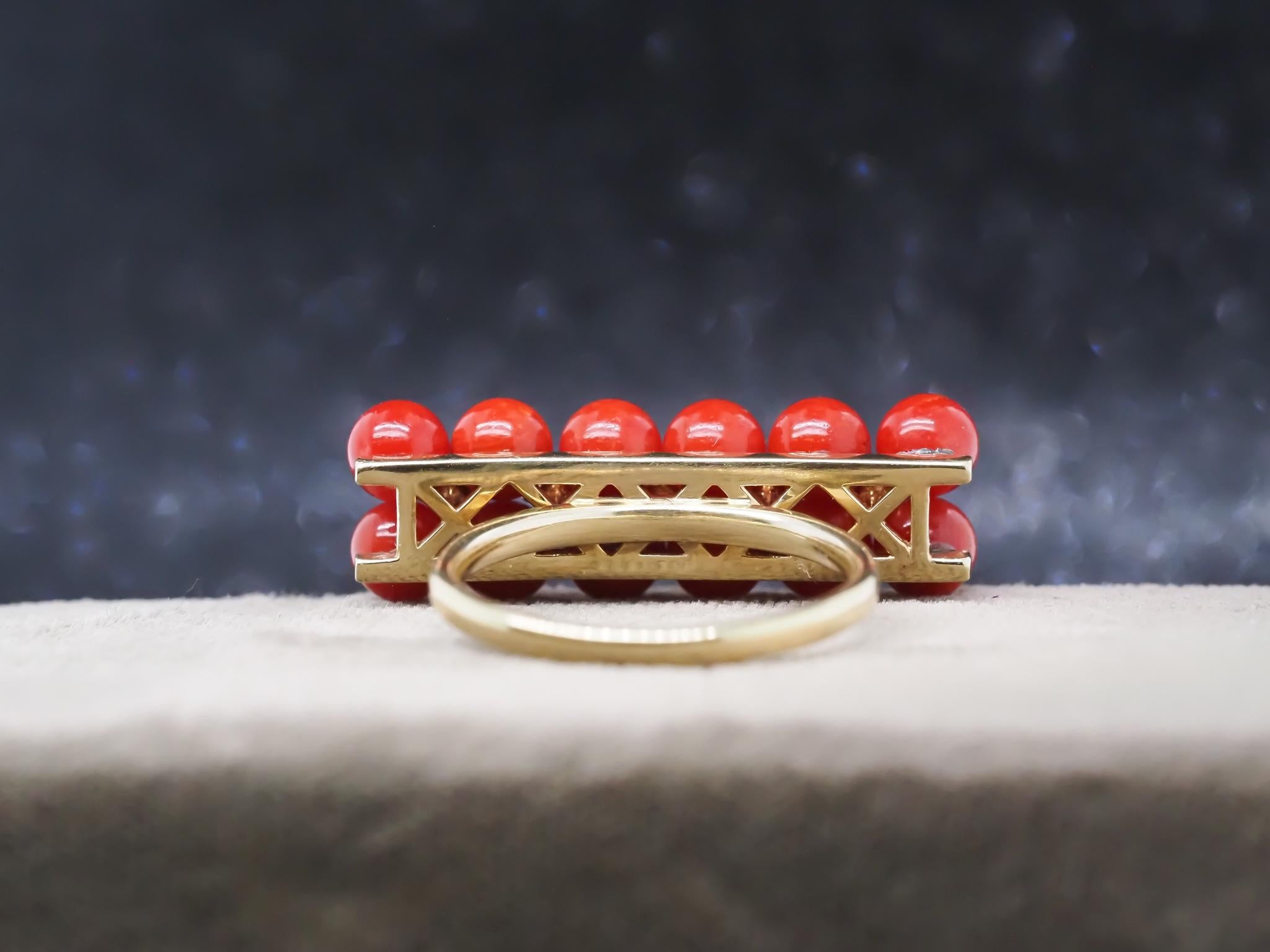 Women's Estate 18K Yellow Gold Coral and Diamond Horizontal Bar Ring For Sale