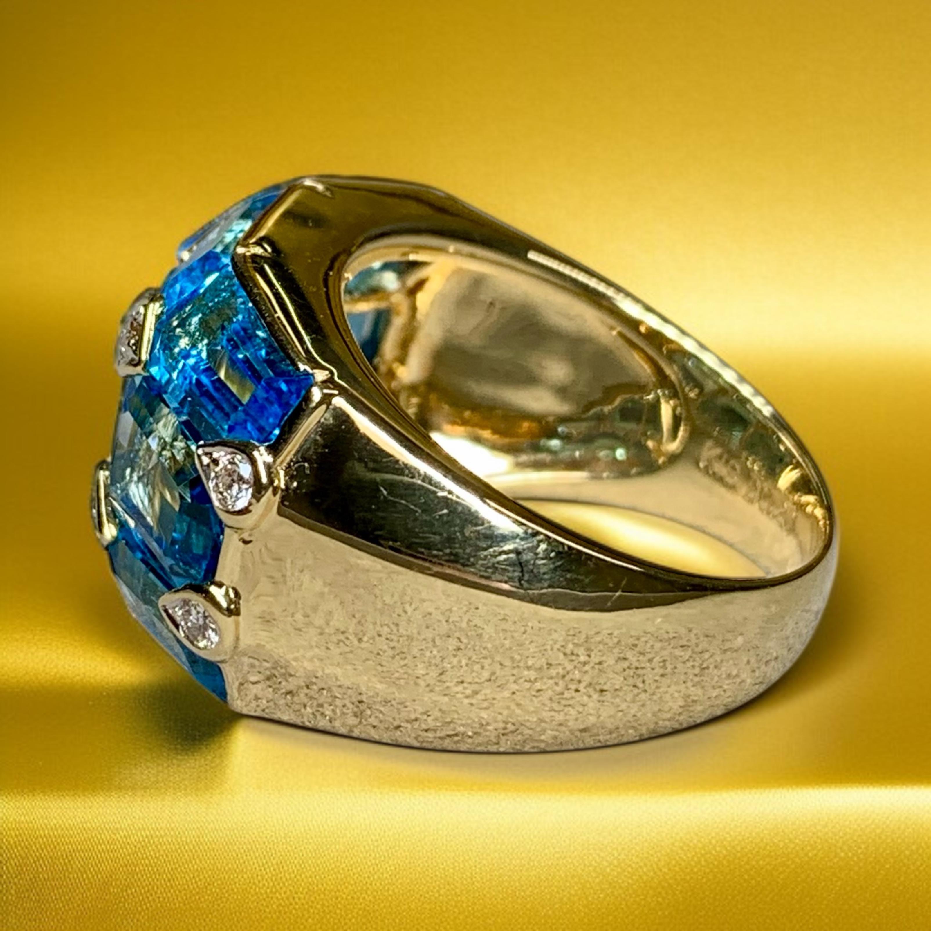 Contemporain Bague de succession en or jaune 18 carats calibrée sur mesure avec topaze bleue et diamants 13,20 ctw en vente