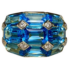 Estate 18K Yellow Gold Custom Calibrated Blue Topaz Diamond Ring 13.20ctw