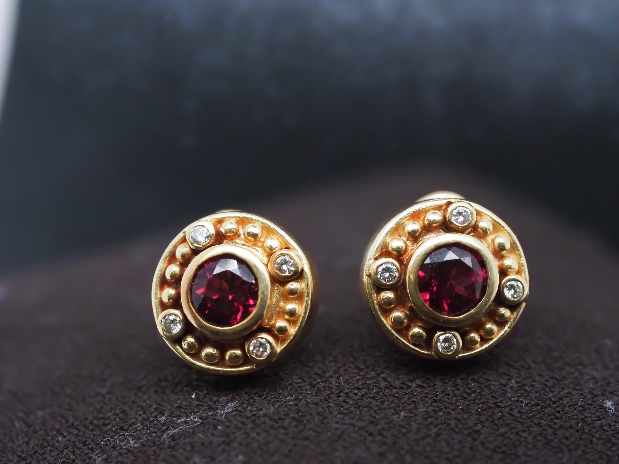 Taille brillant Boucles d'oreilles en or jaune 18K avec diamants et tourmaline - VHK#573a en vente