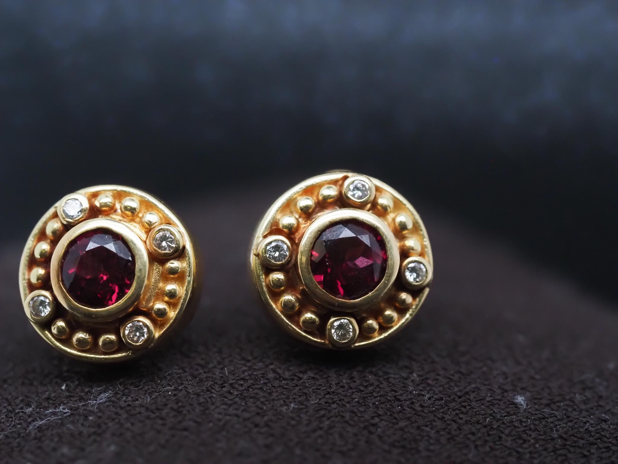 Boucles d'oreilles en or jaune 18K avec diamants et tourmaline - VHK#573a en vente 4