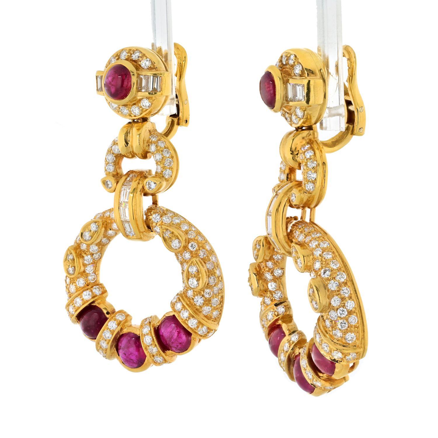 Estate 18K Yellow Gold Diamond Ruby Doorknocker Earrings In Excellent Condition In New York, NY