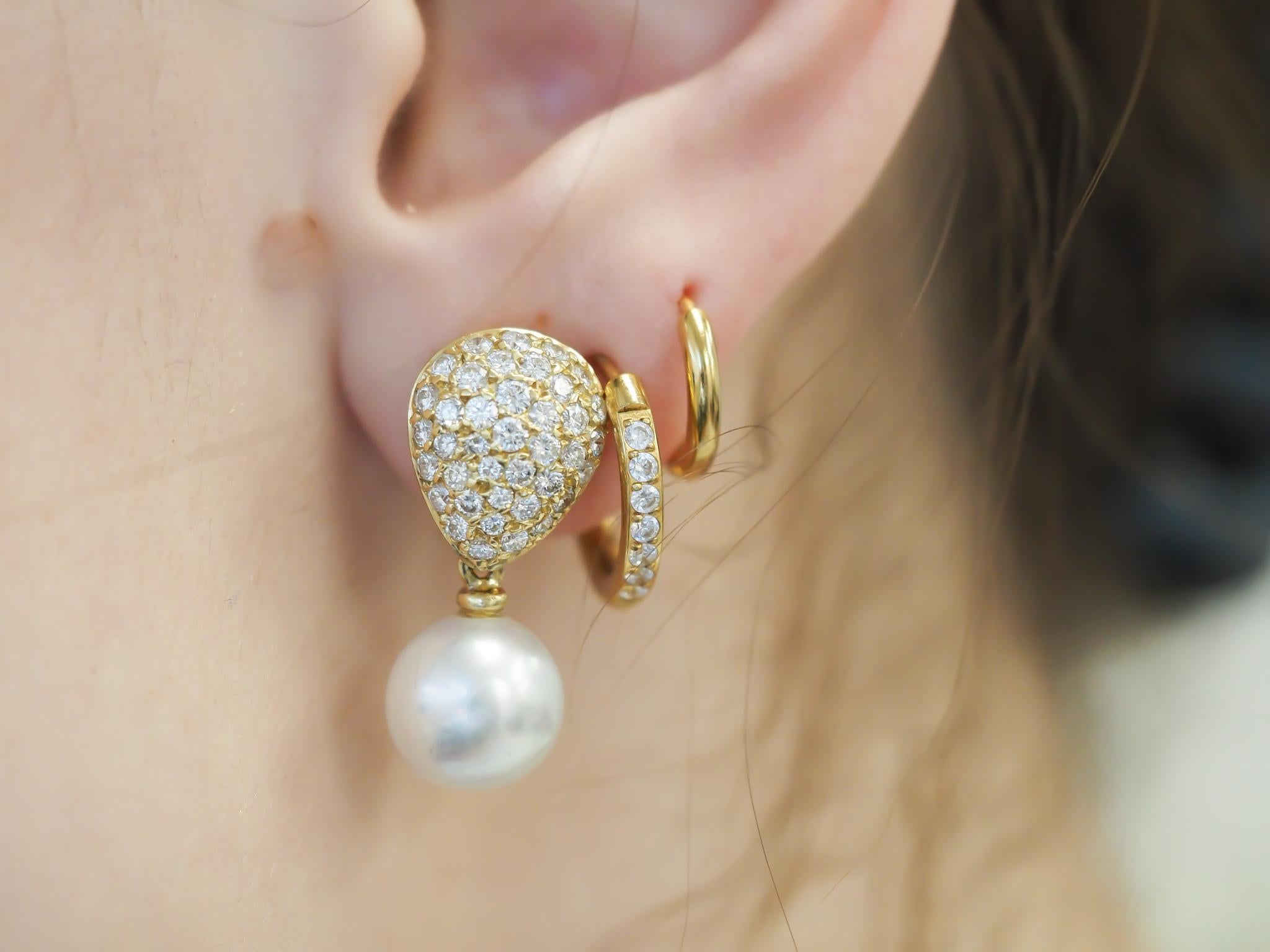 Estate 18K Yellow Gold Drop Earrings with Diamonds and Pearls In Good Condition For Sale In Hicksville, NY