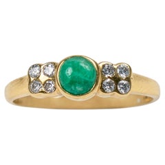 Estate 18k Yellow Gold Emerald Round Cabochon & Diamond Three-Stone Style Ring