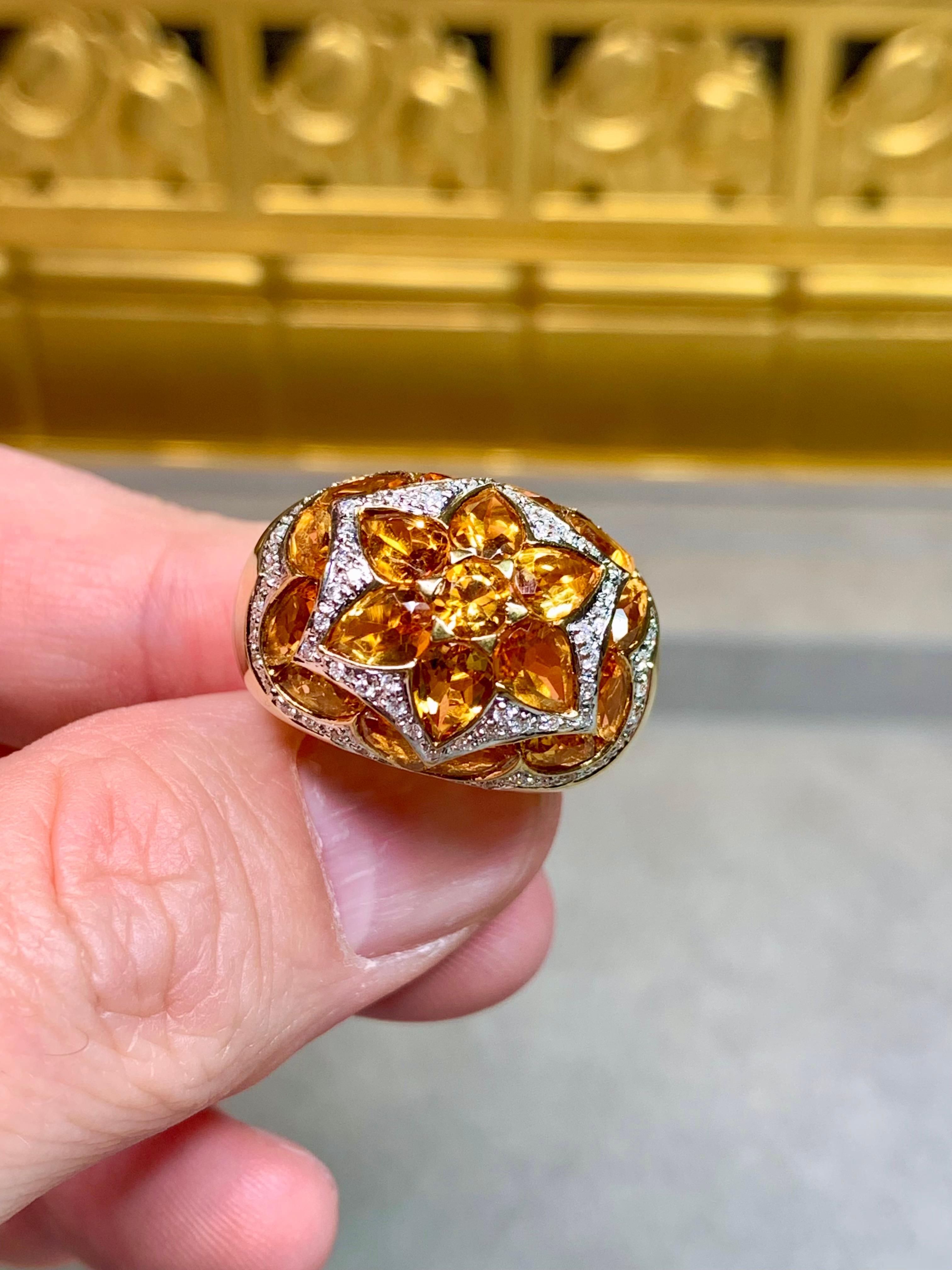 Estate 18K Gelbgold Fancy Citrin Diamant Mosaik gewölbt Cocktail Ring 7ctw für Damen oder Herren im Angebot