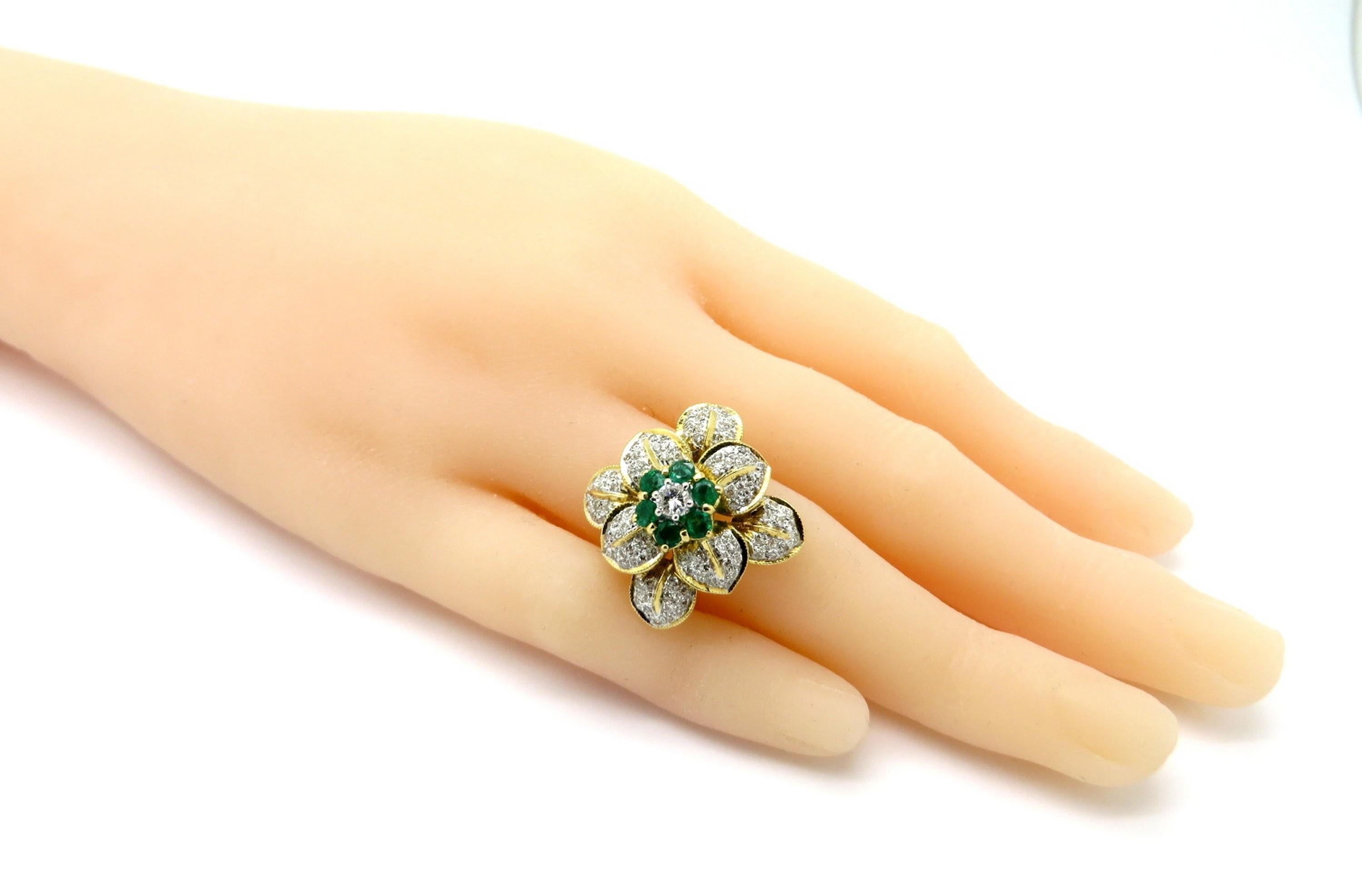 Estate 18 Karat Yellow Gold Flower Emerald and Diamond Fashion Ring 1