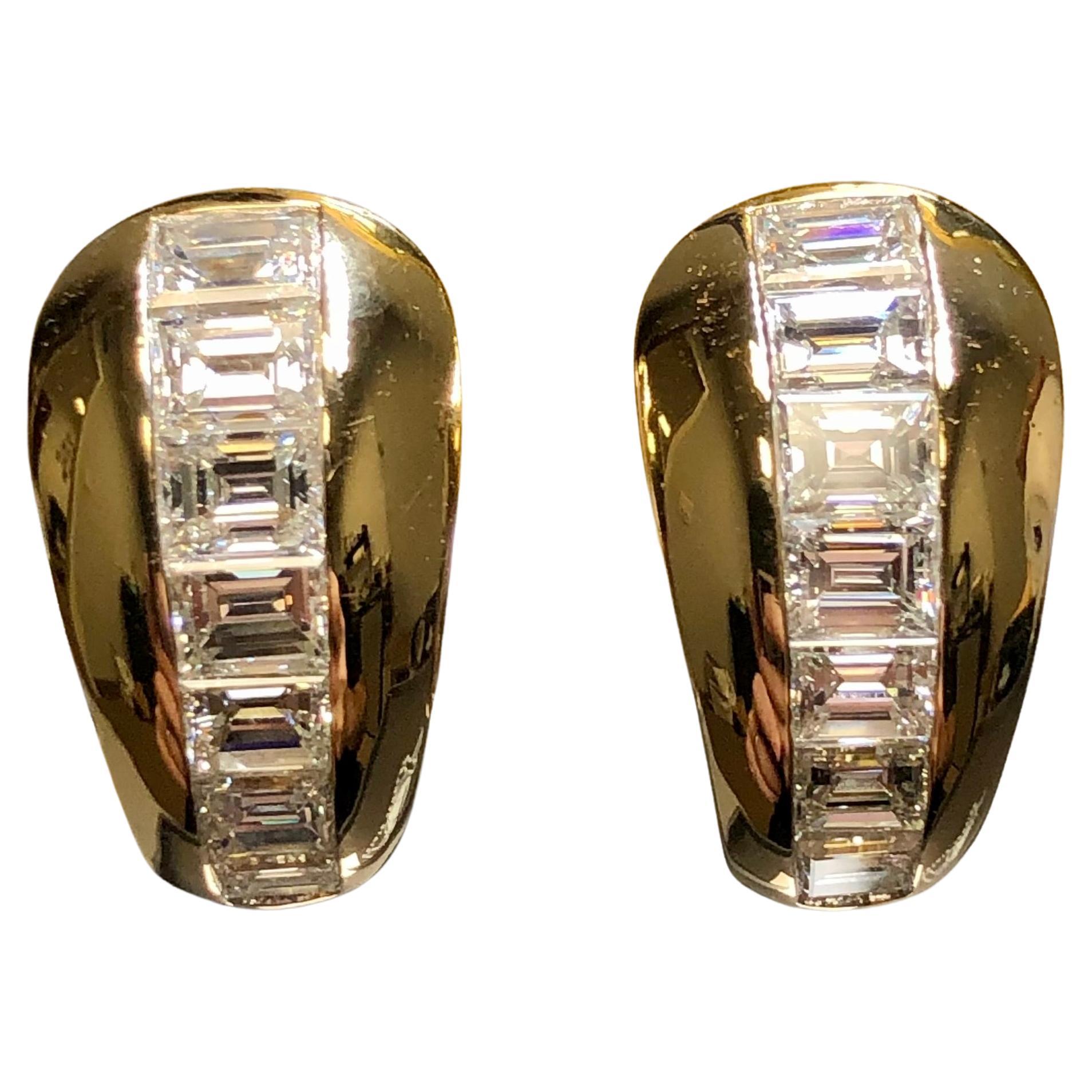Estate 18K Yellow Gold Large Baguette Diamond Huggie Earrings G Vs For Sale