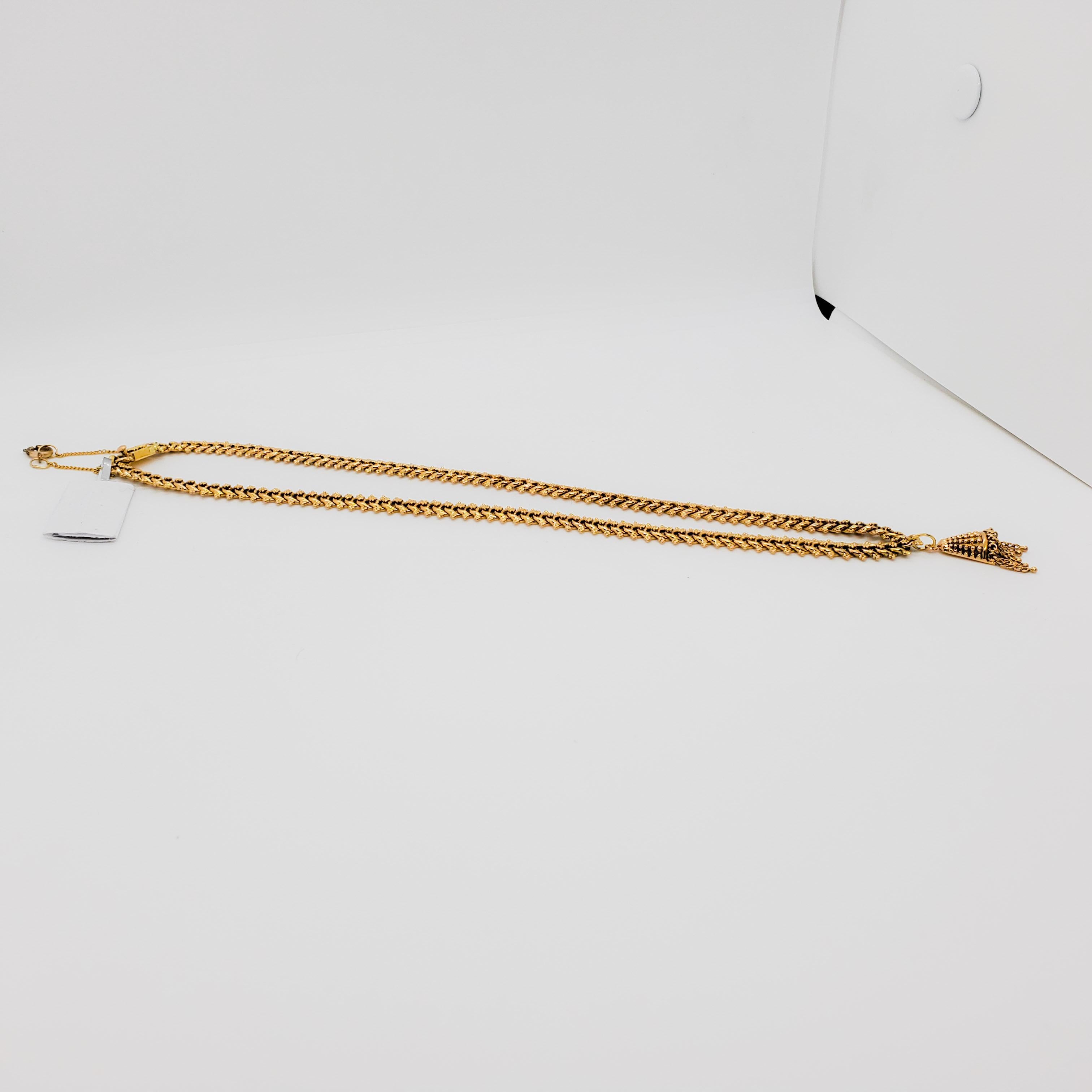 Estate 18 Karat Yellow Gold Necklace with a Tassel Pendant In Excellent Condition In Los Angeles, CA