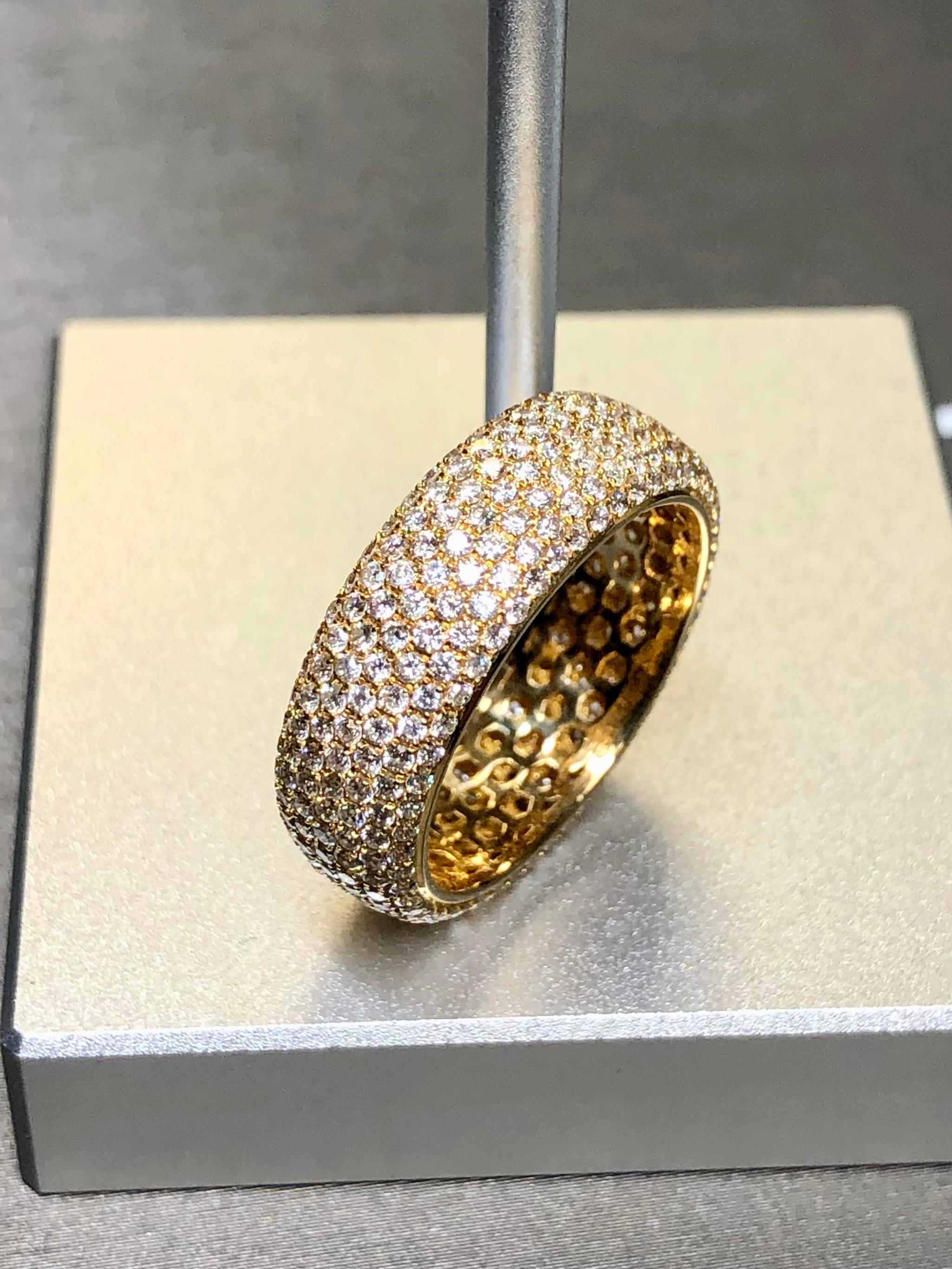 Estate 18K Yellow Gold Pave Diamond Eternity Band 3.50cttw Sz 7.5 For Sale 2