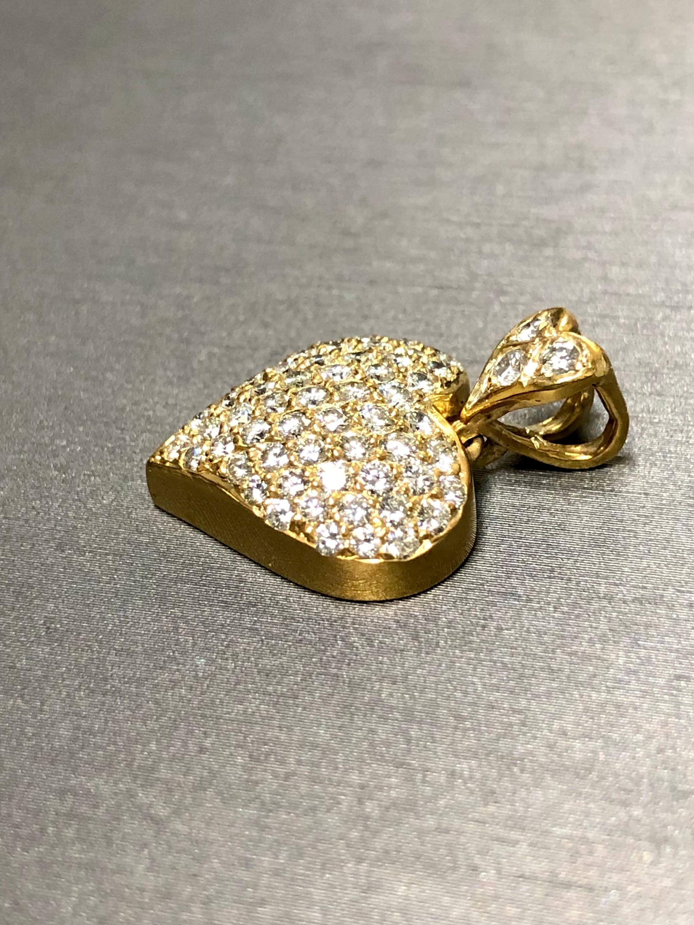 Estate 18K Yellow Gold Pave Diamond Heart Pendant G Vs 2cttw In Good Condition For Sale In Winter Springs, FL