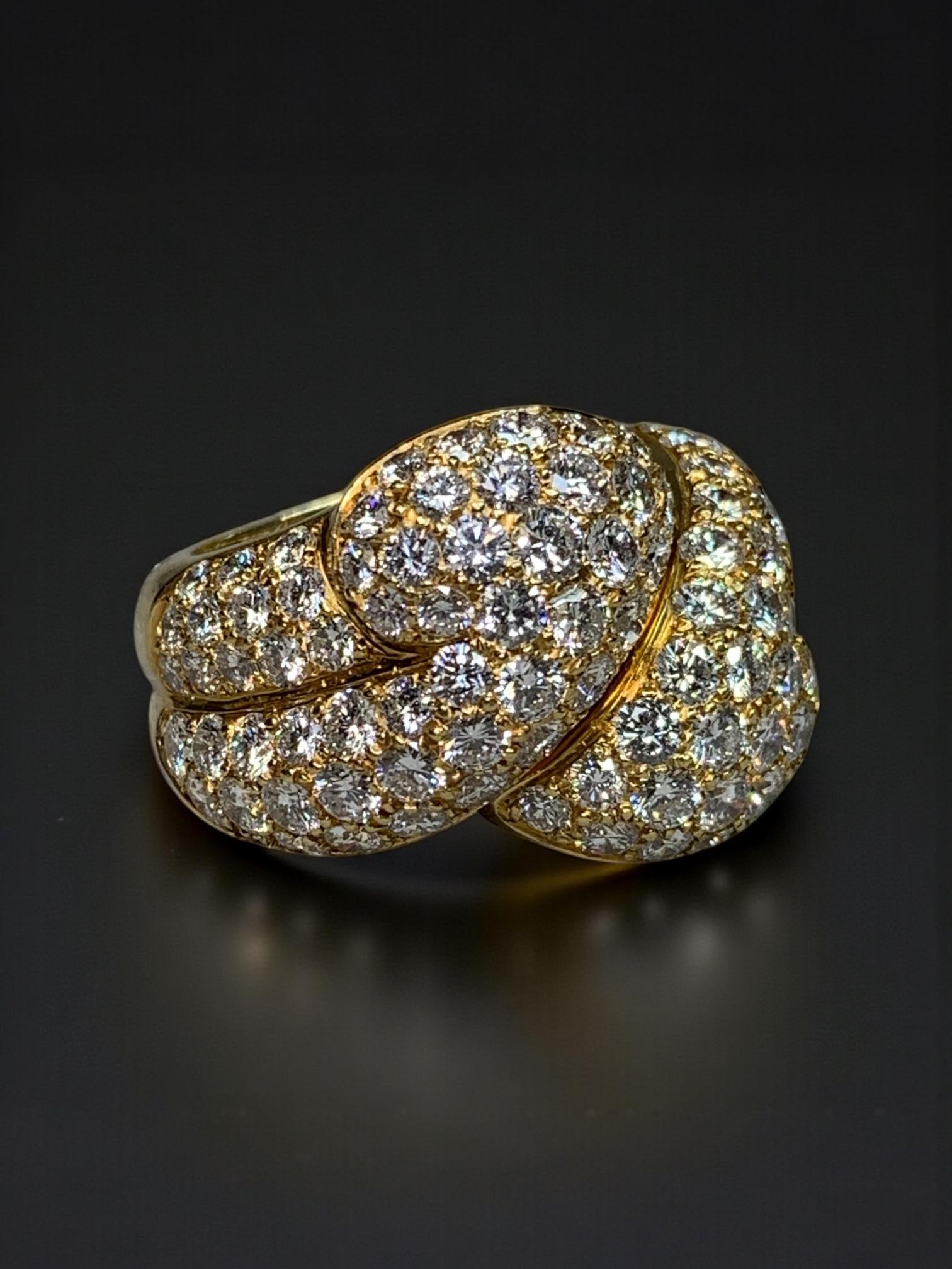 Bague de cocktail en or jaune 18K Pavé de diamants à charnière par Blickman en vente 14