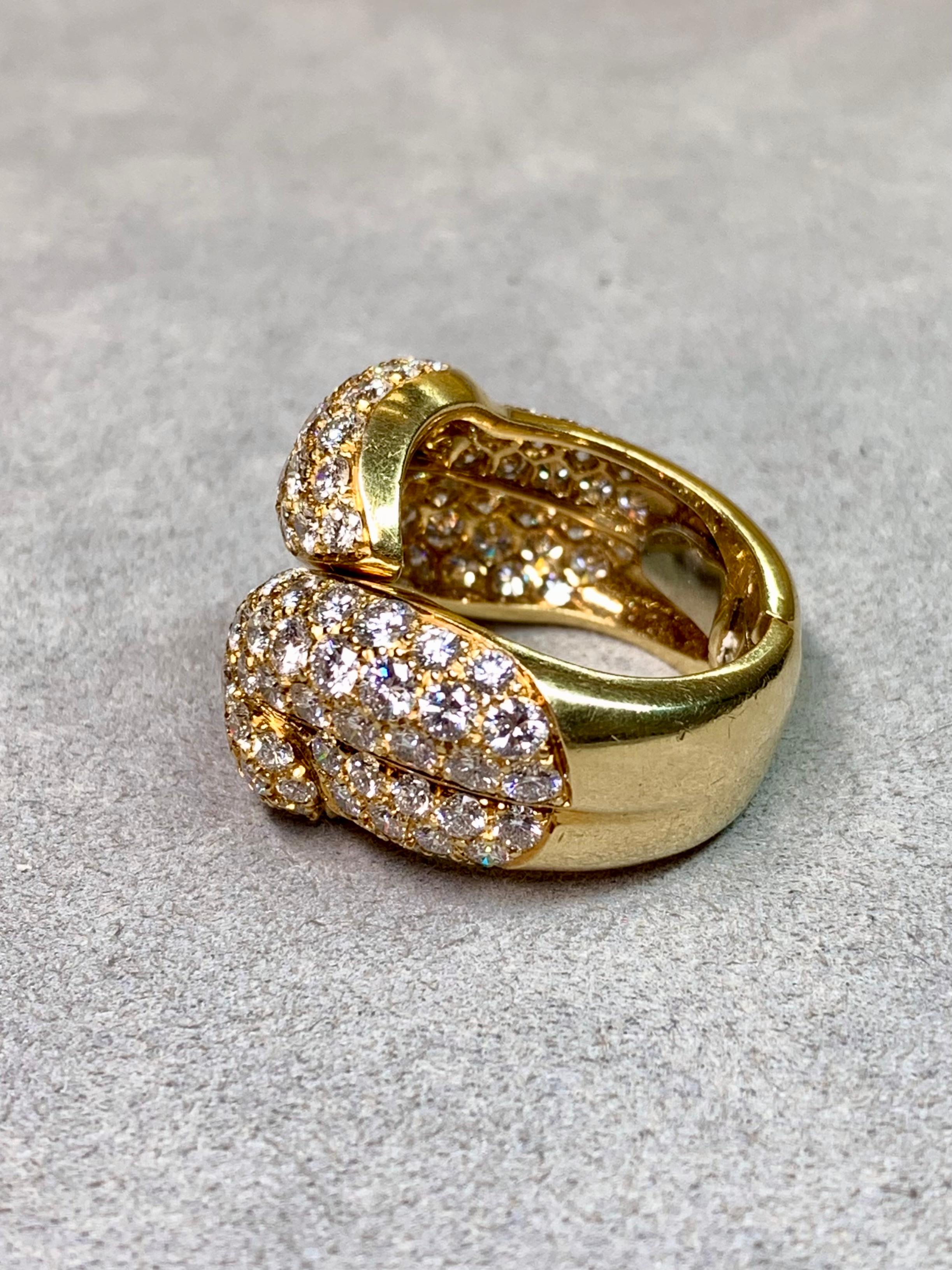 Bague de cocktail en or jaune 18K Pavé de diamants à charnière par Blickman Unisexe en vente