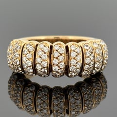 Estate Bague en or jaune 18K avec pavé de diamants à segments multiples, ~1.35 CTW, Italie