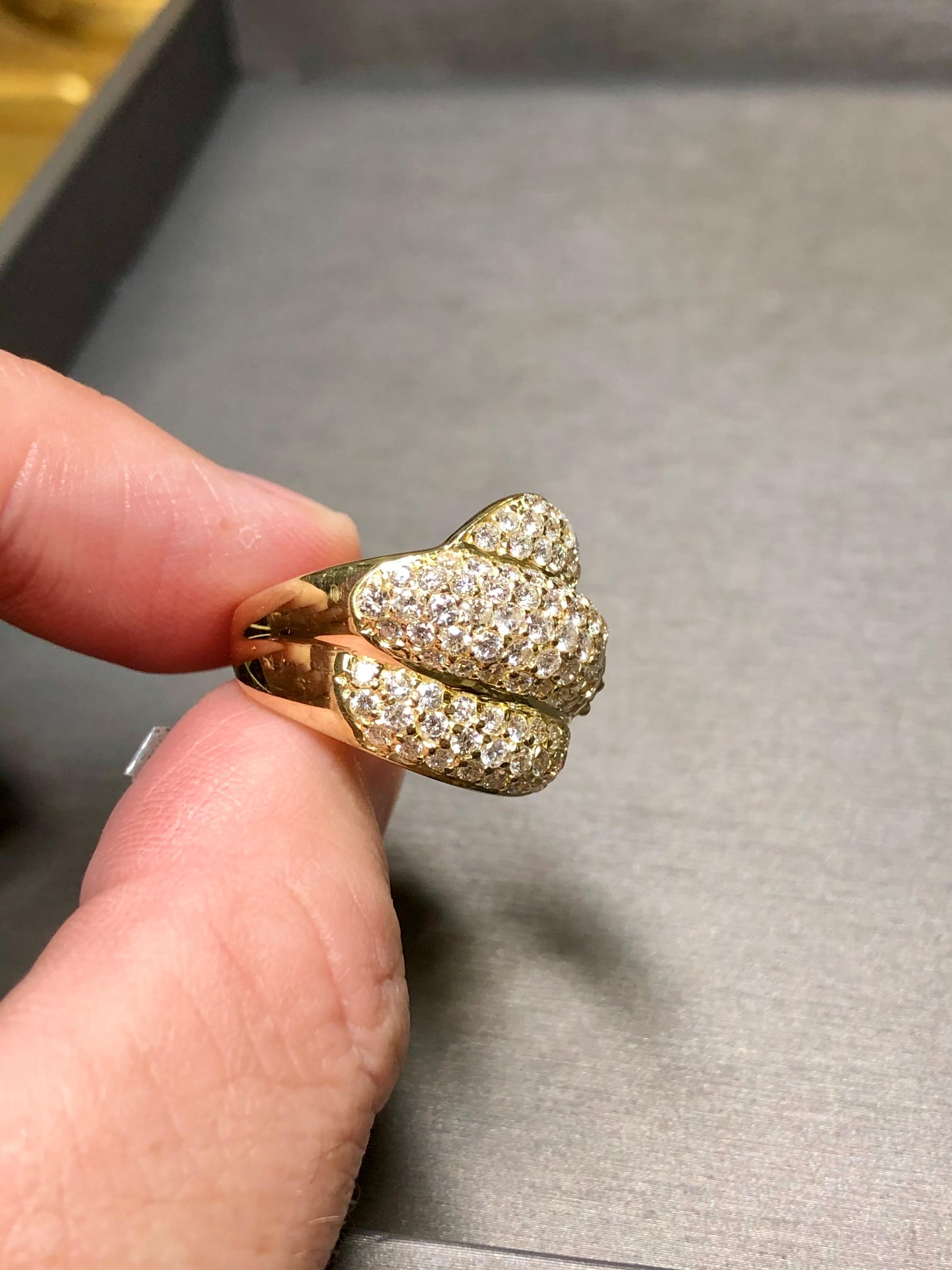 Estate 18K Yellow Gold Pave Diamond Wide Scalloped Bypass Ring 2.70cttw Sz 6.5 For Sale 3