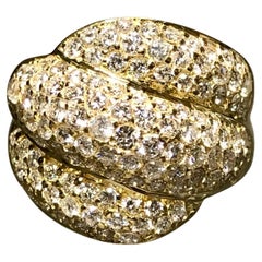Anillo de oro amarillo de 18 quilates con diamantes pavé y festoneado ancho 2,70 ctw talla 6,5