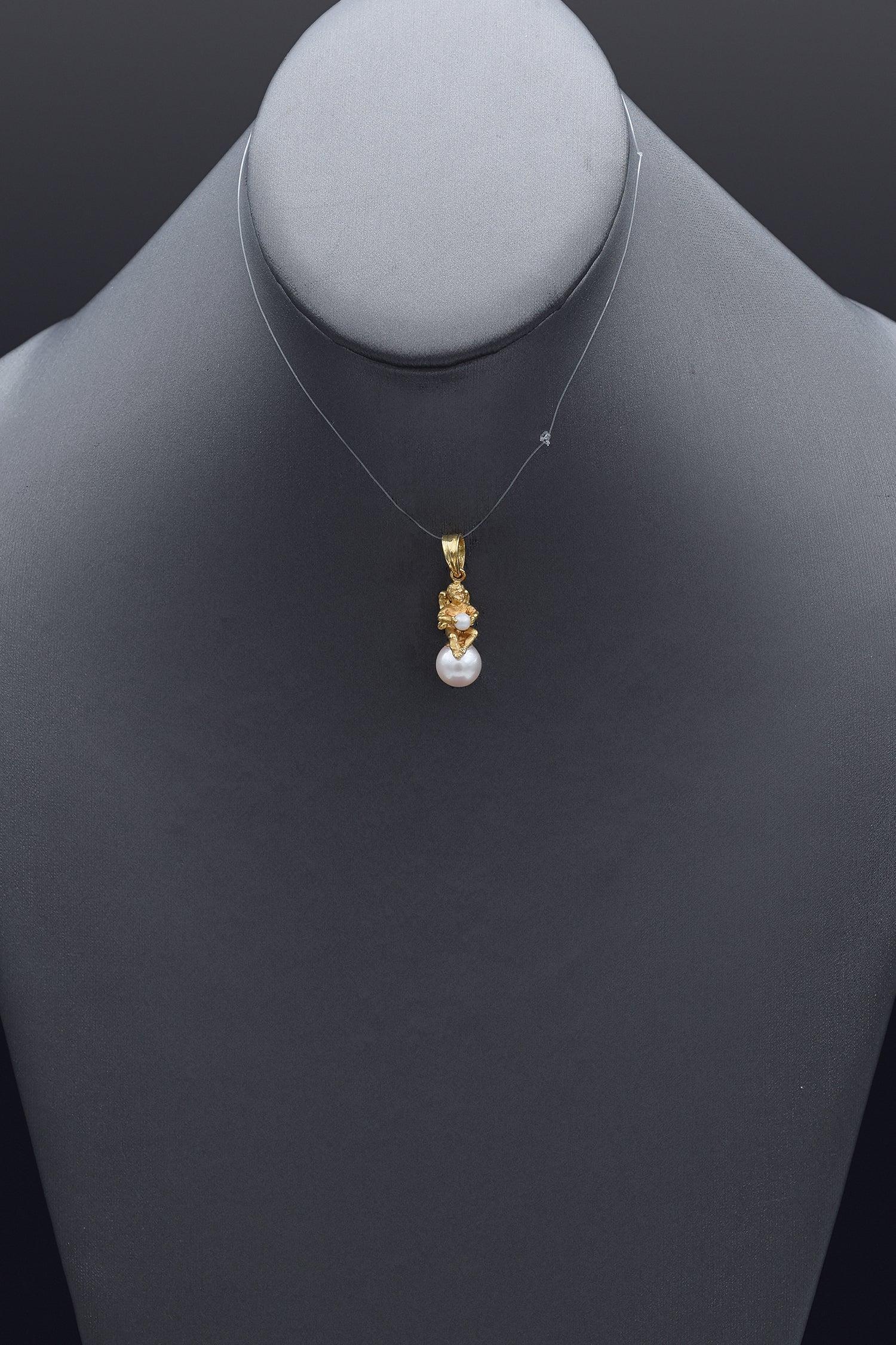 Pendentif chérubin en or jaune 18K Pour femmes en vente