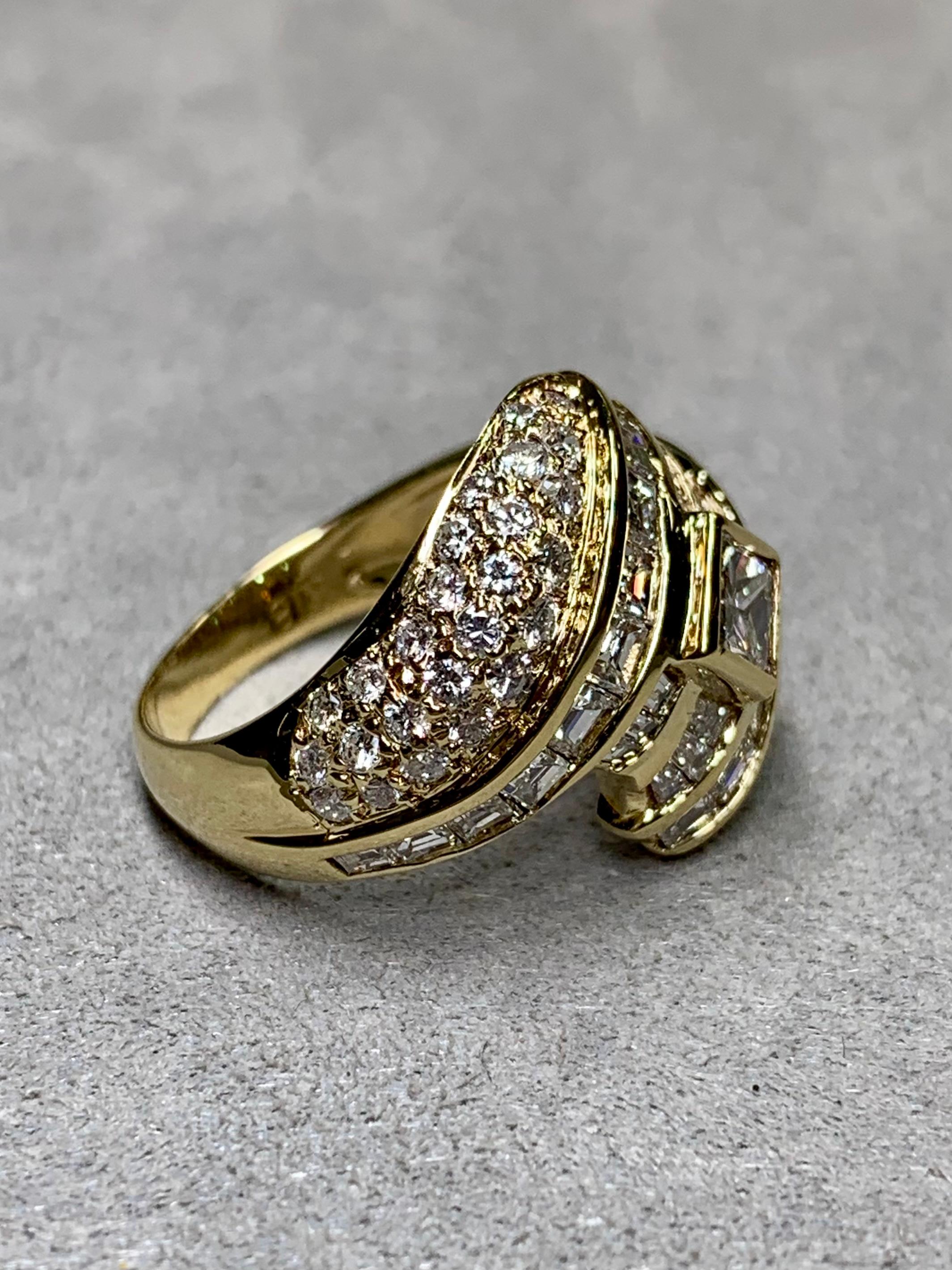 Contemporary Estate 18K Yellow Gold Princess Baguette  Round Diamond Bypass Cocktail Ring For Sale