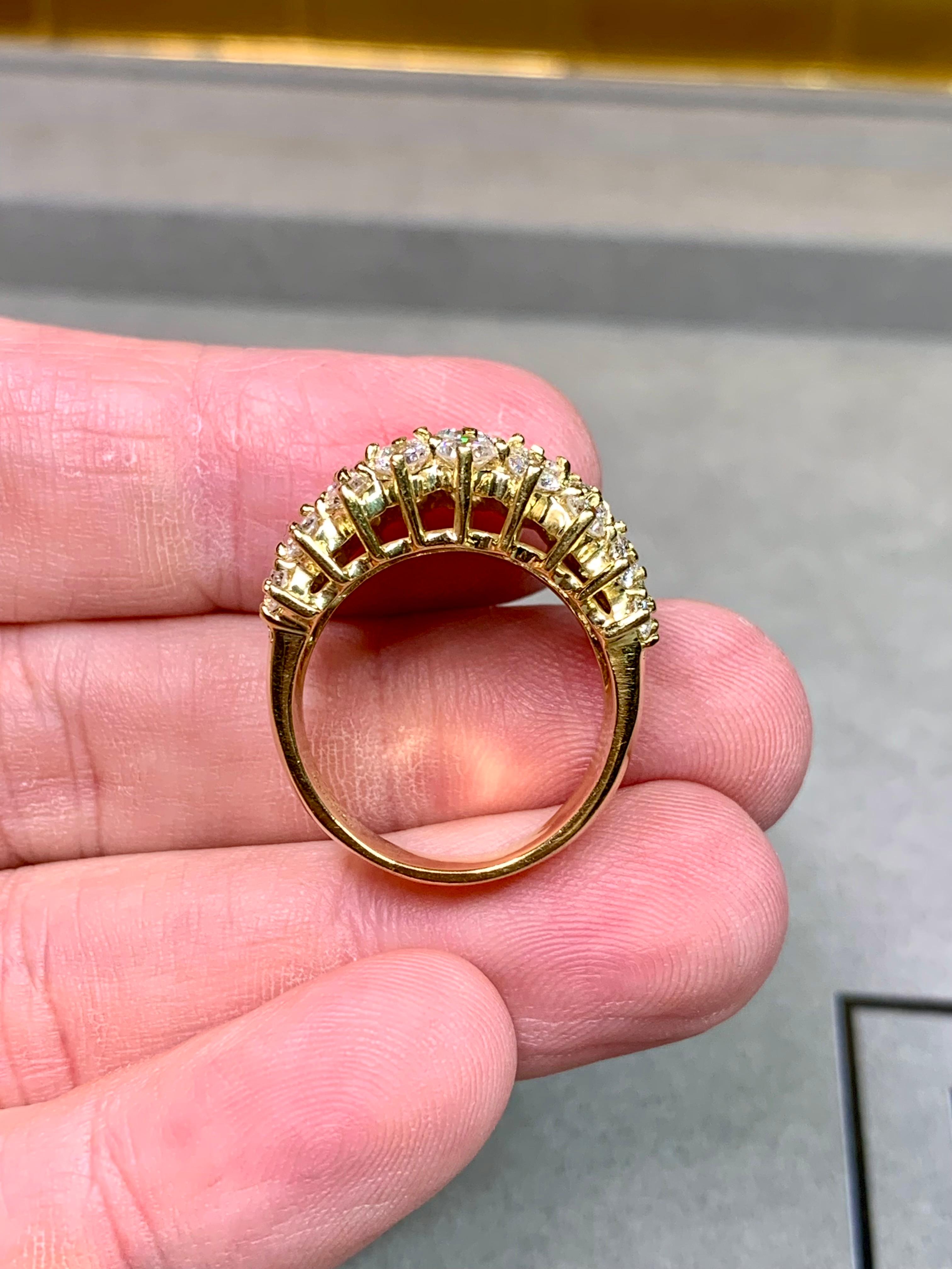 Bague de cocktail en or jaune 18K sertie de diamants larges 7ctw en vente 1