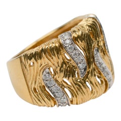 Estate 18k Yellow Gold Round Diamond Textured Wave Cocktail Ring