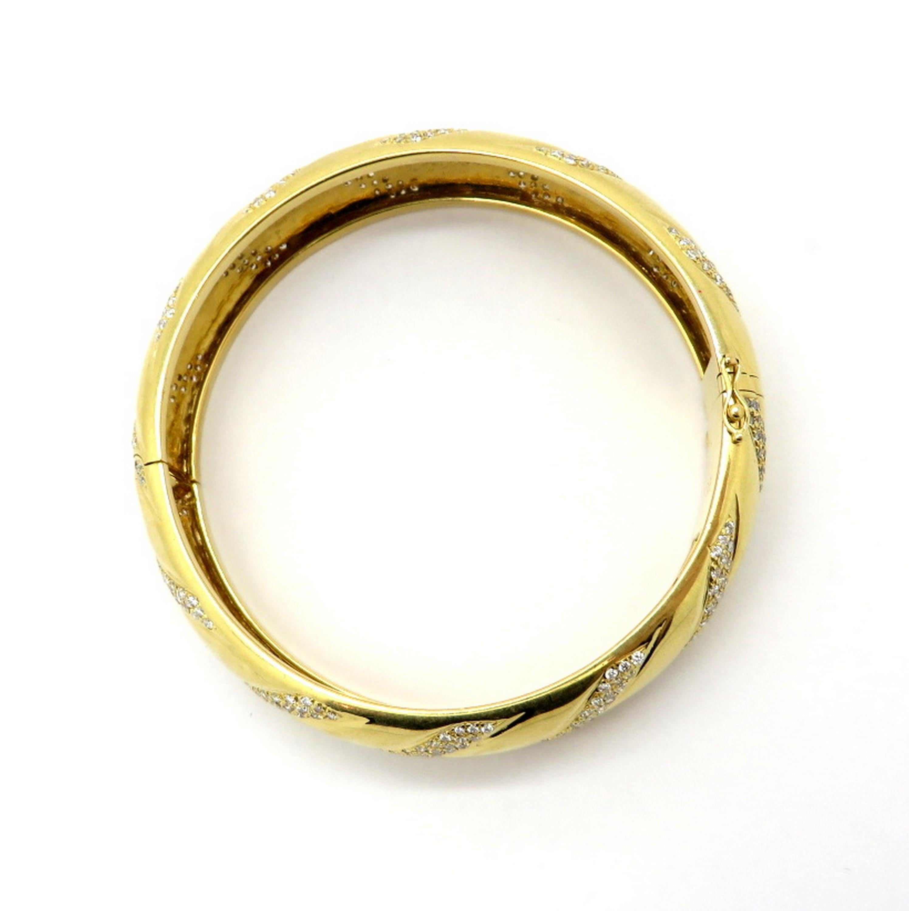 gold fashion bangles