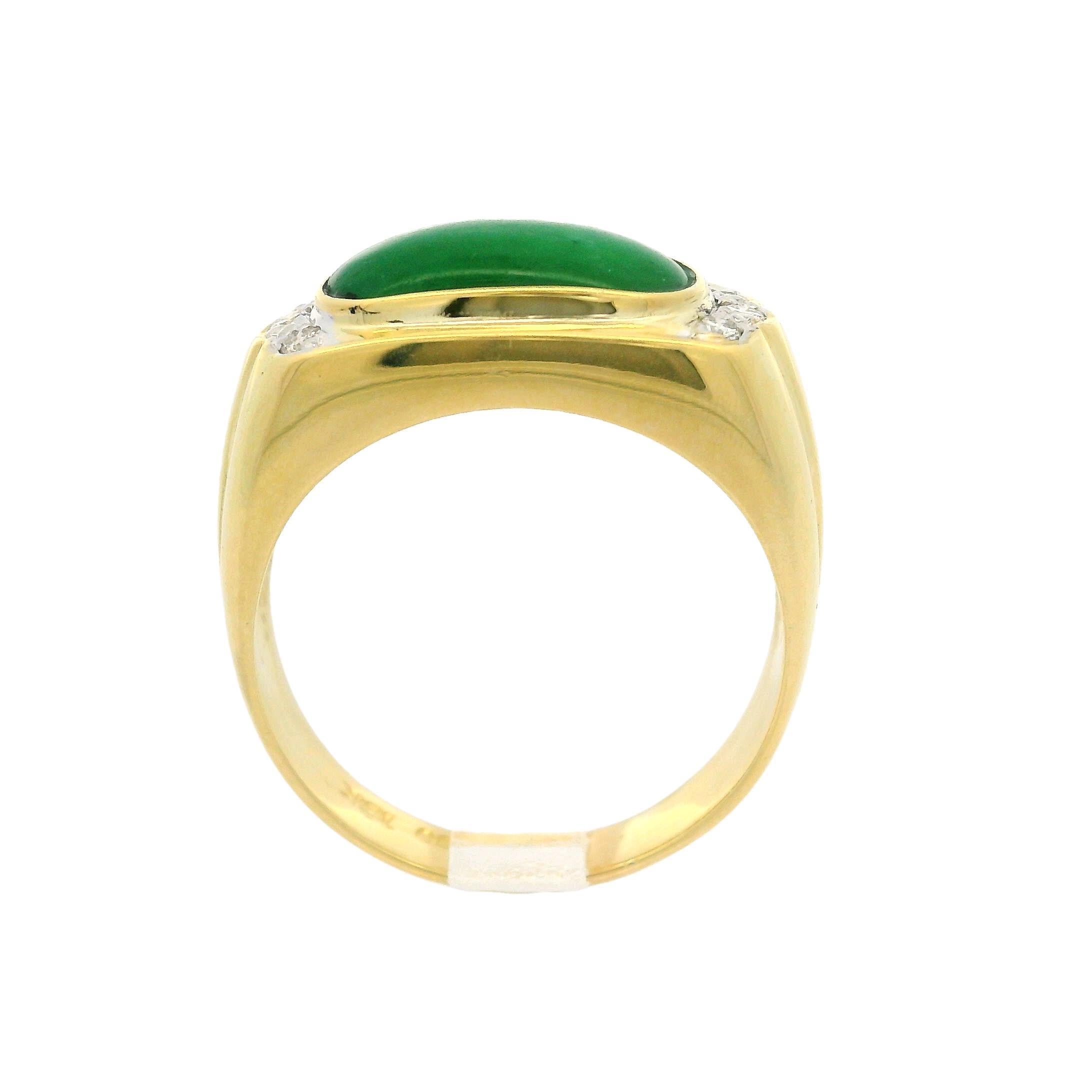 --Stone(s):--
(6) Natural Genuine Diamonds - Round Brilliant Cut - Pavé Set - White Color 
(1) Natural Genuine Jade - Saddle Cut - Bezel Set - Apple Green Color 

Material: Solid 18k Yellow Gold
Weight: 6.75 Grams
Ring Size: 7.5 (Fitted on a finger,