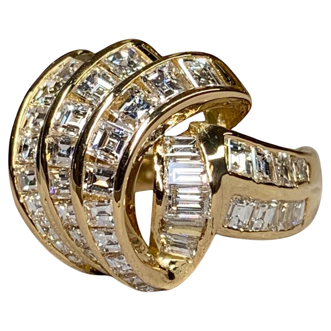 Estate 18K Gelbgold Quadrat Baguette Diamant Dimensional Cocktail Ring 4,80ctw