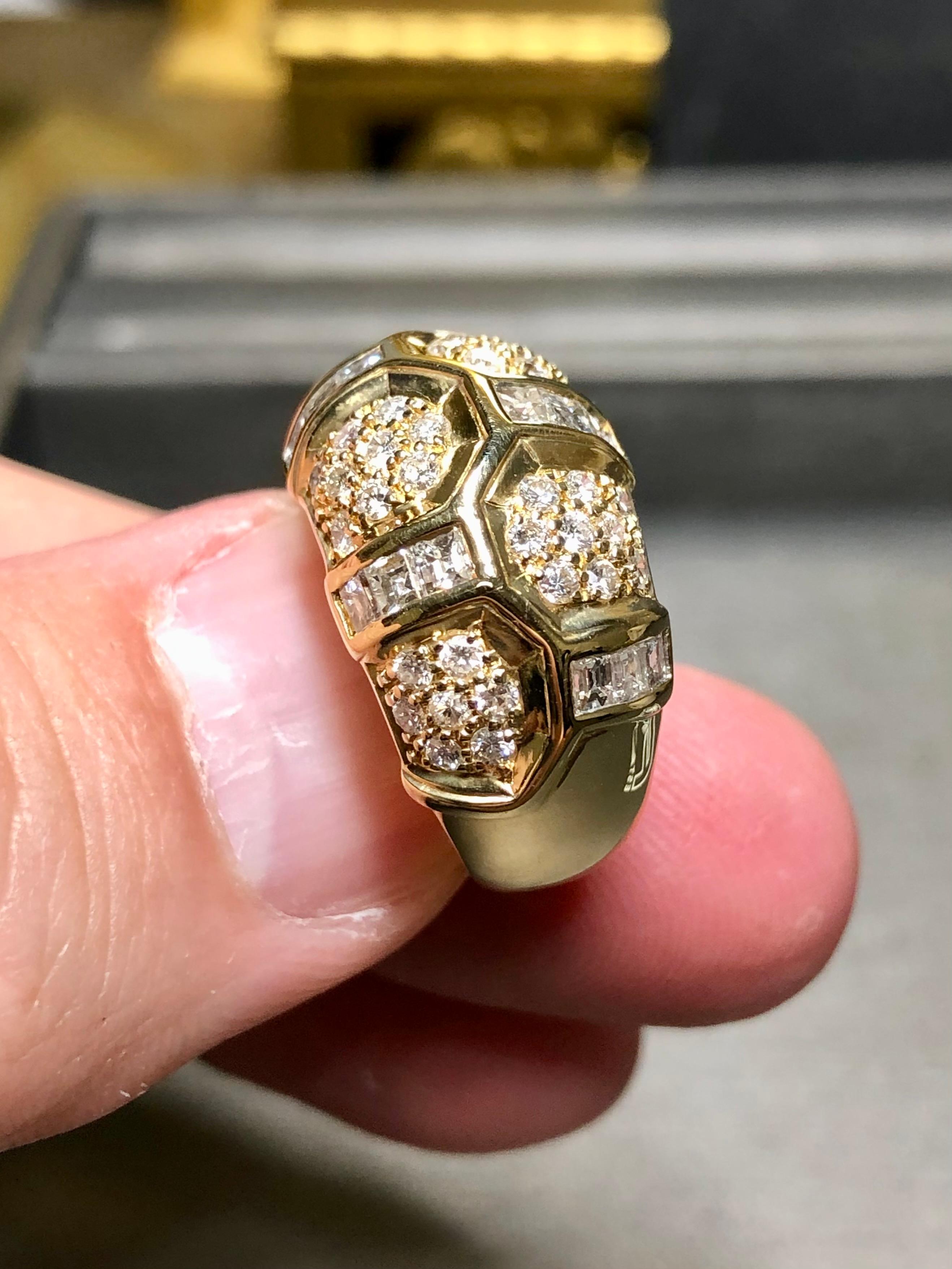 Estate 18K Yellow Gold Square Baguette Round Diamond Honeycomb Ring 1.60cttw In Good Condition For Sale In Winter Springs, FL