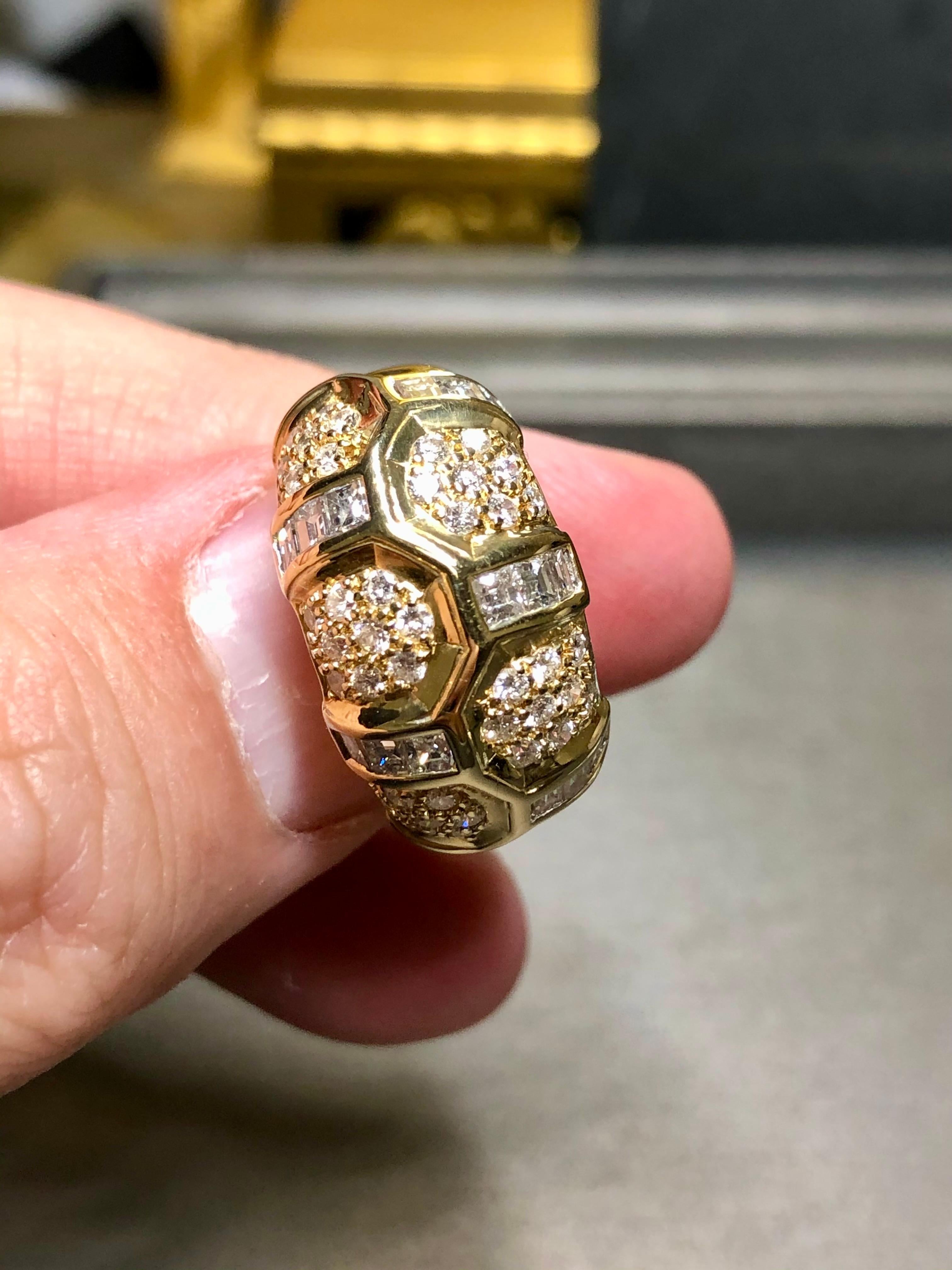 Women's or Men's Estate 18K Yellow Gold Square Baguette Round Diamond Honeycomb Ring 1.60cttw For Sale
