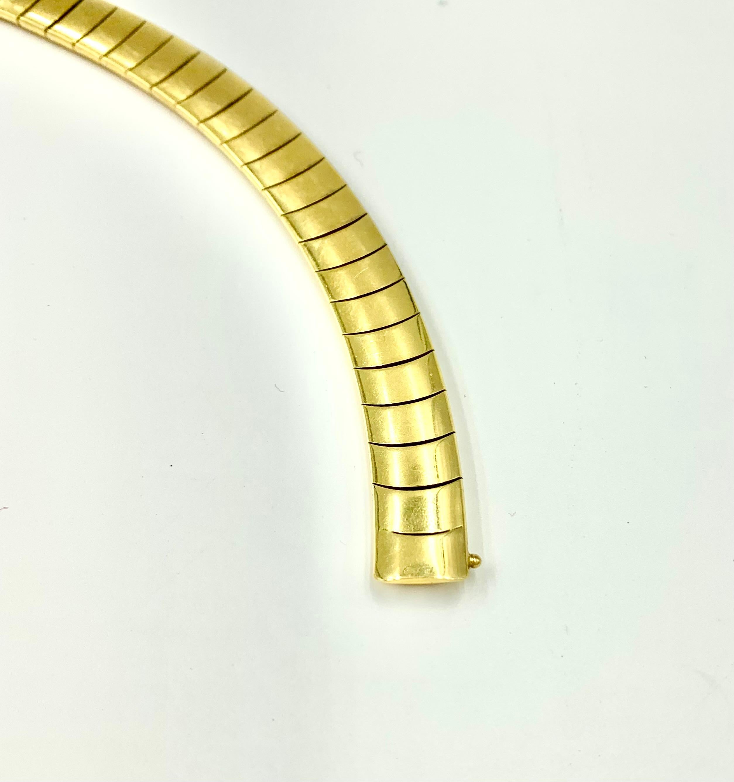 Estate 18K Yellow Gold Substantial Articulated Snake Choker Necklace For Sale 7
