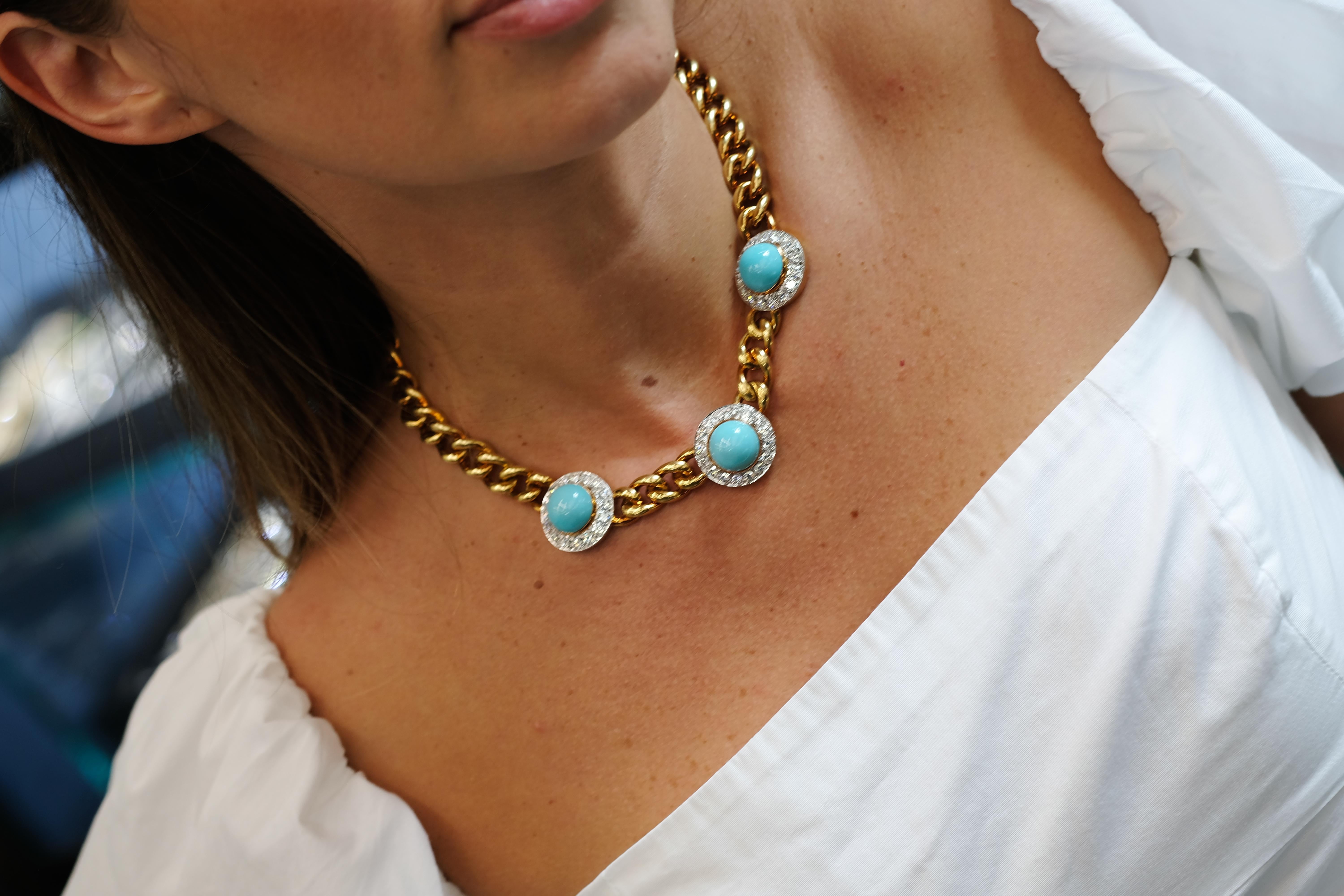 Collier de succession en or jaune 18 carats à trois chaînes avec turquoises et diamants en vente 2