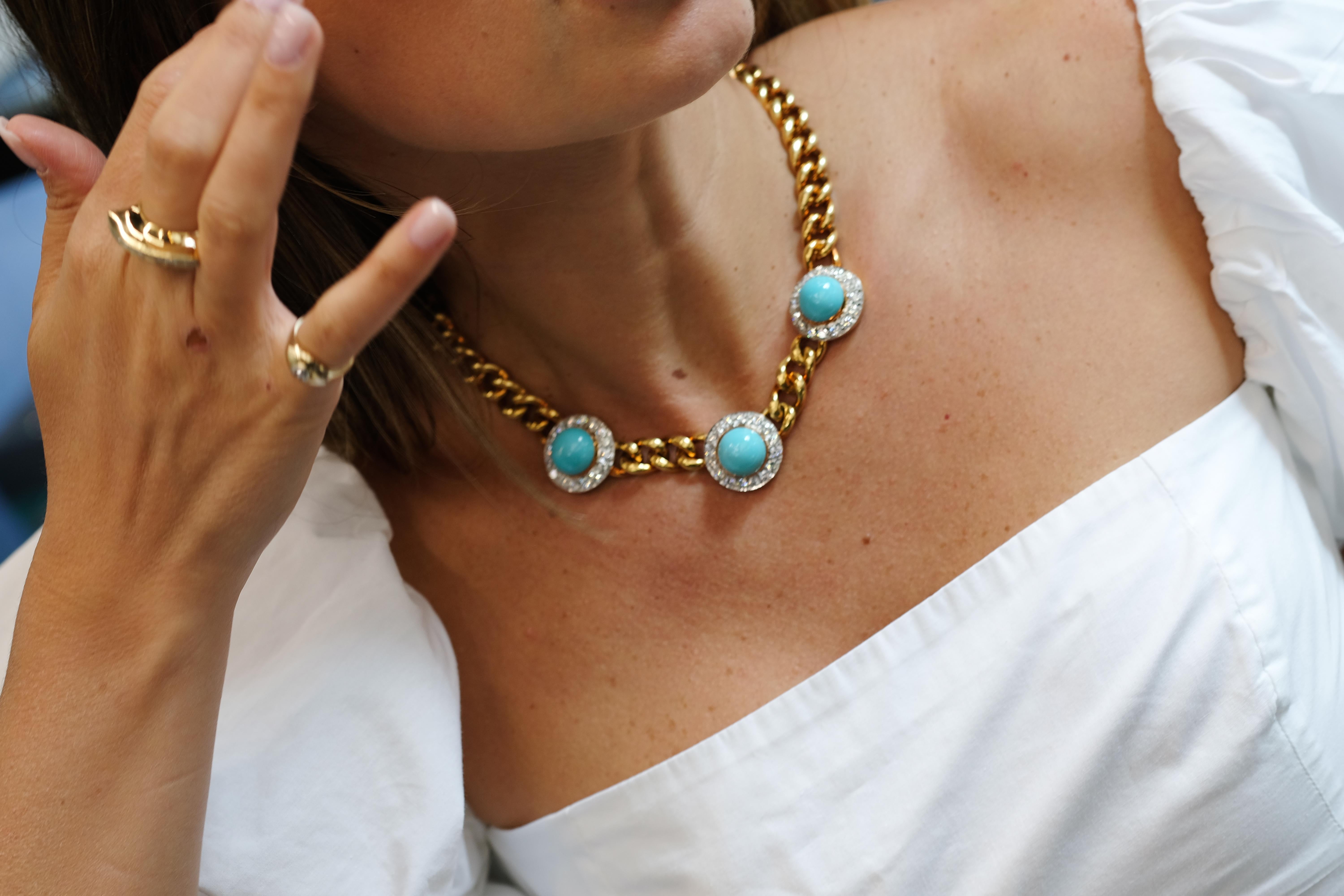 Collier de succession en or jaune 18 carats à trois chaînes avec turquoises et diamants en vente 3