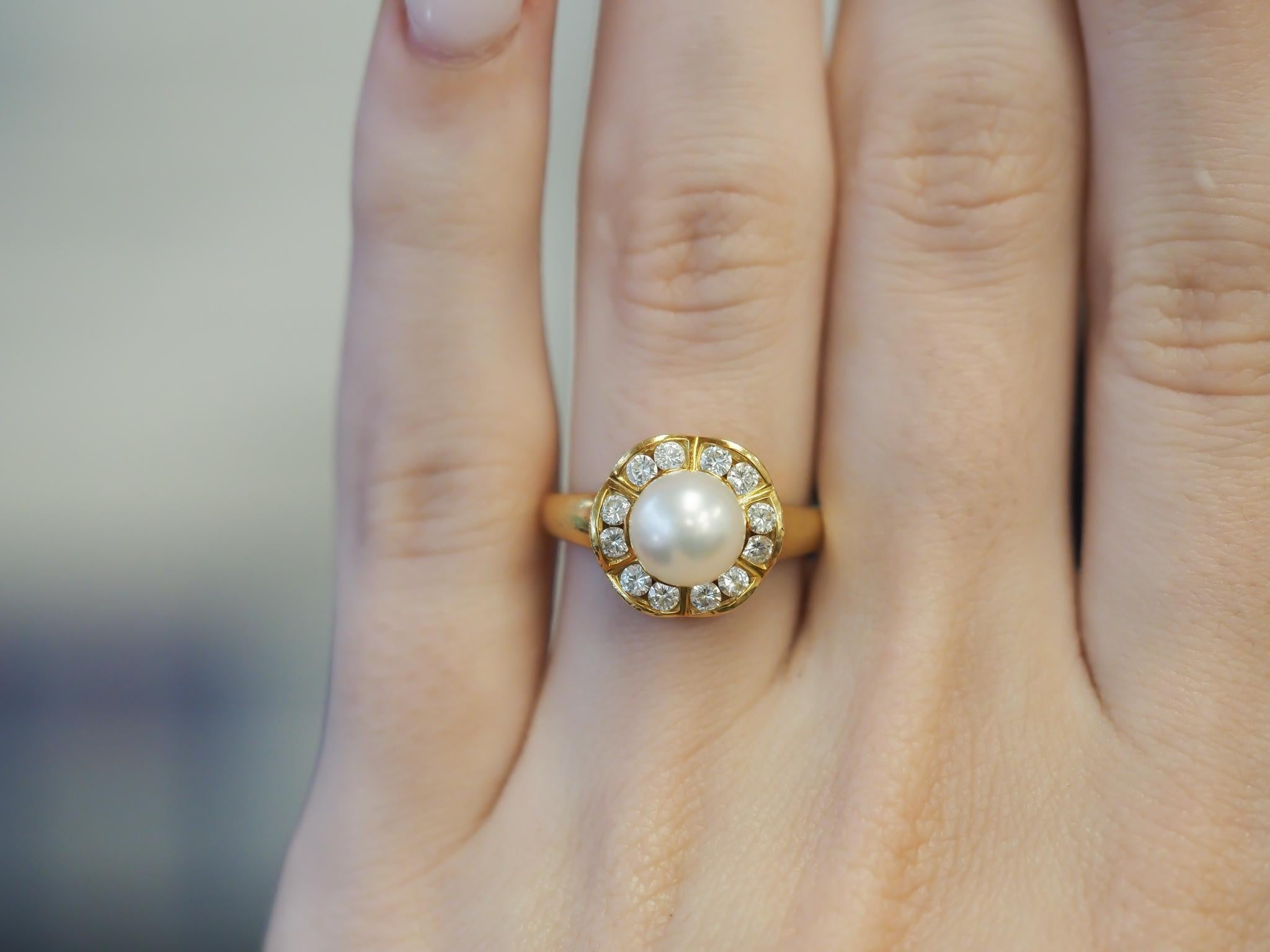 Tenuta in oro giallo 18 carati Tiffany & Co. Anello con perle e diamanti - VHK#451a In condizioni buone in vendita a Hicksville, NY