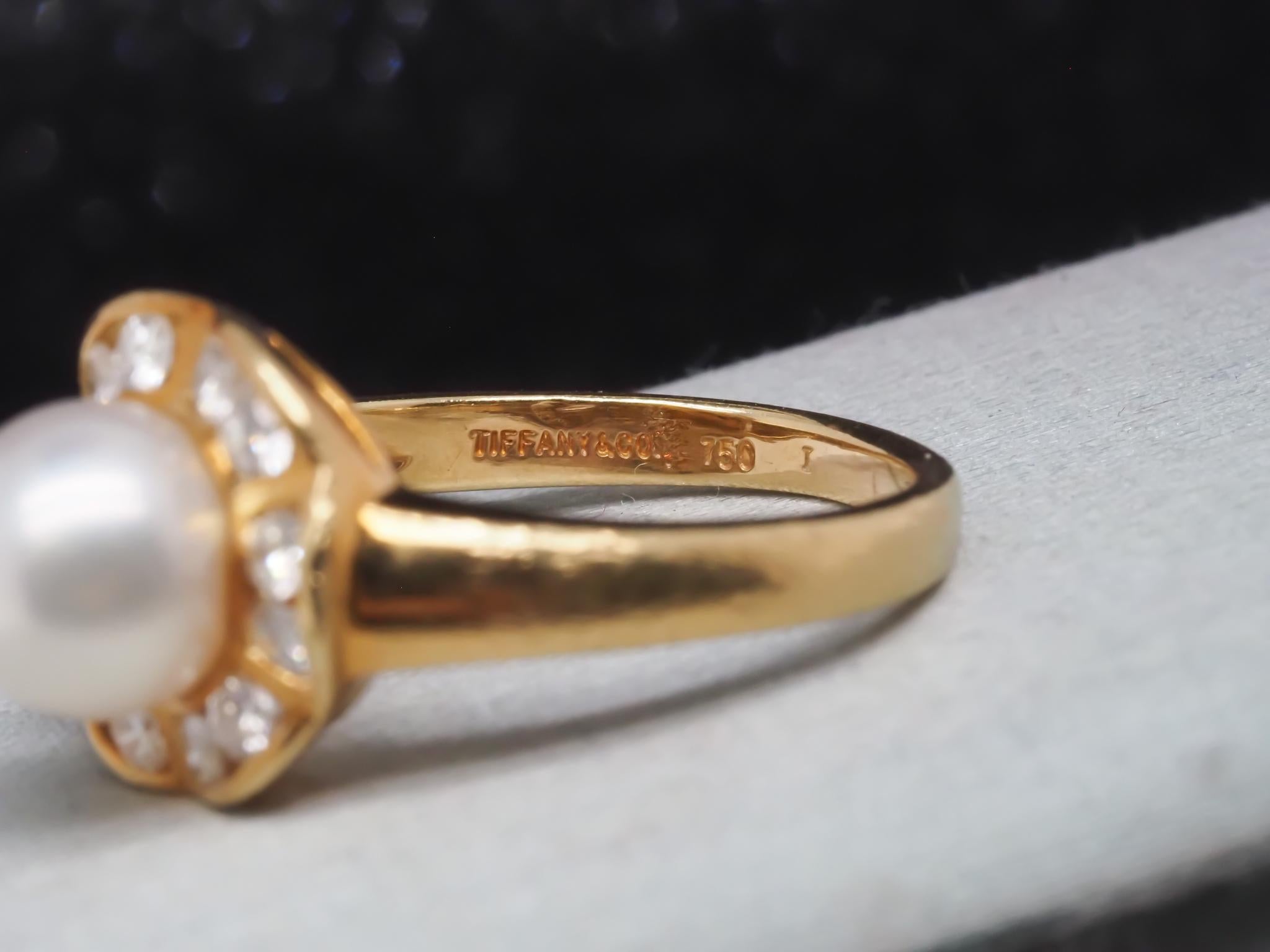 Donna Tenuta in oro giallo 18 carati Tiffany & Co. Anello con perle e diamanti - VHK#451a in vendita