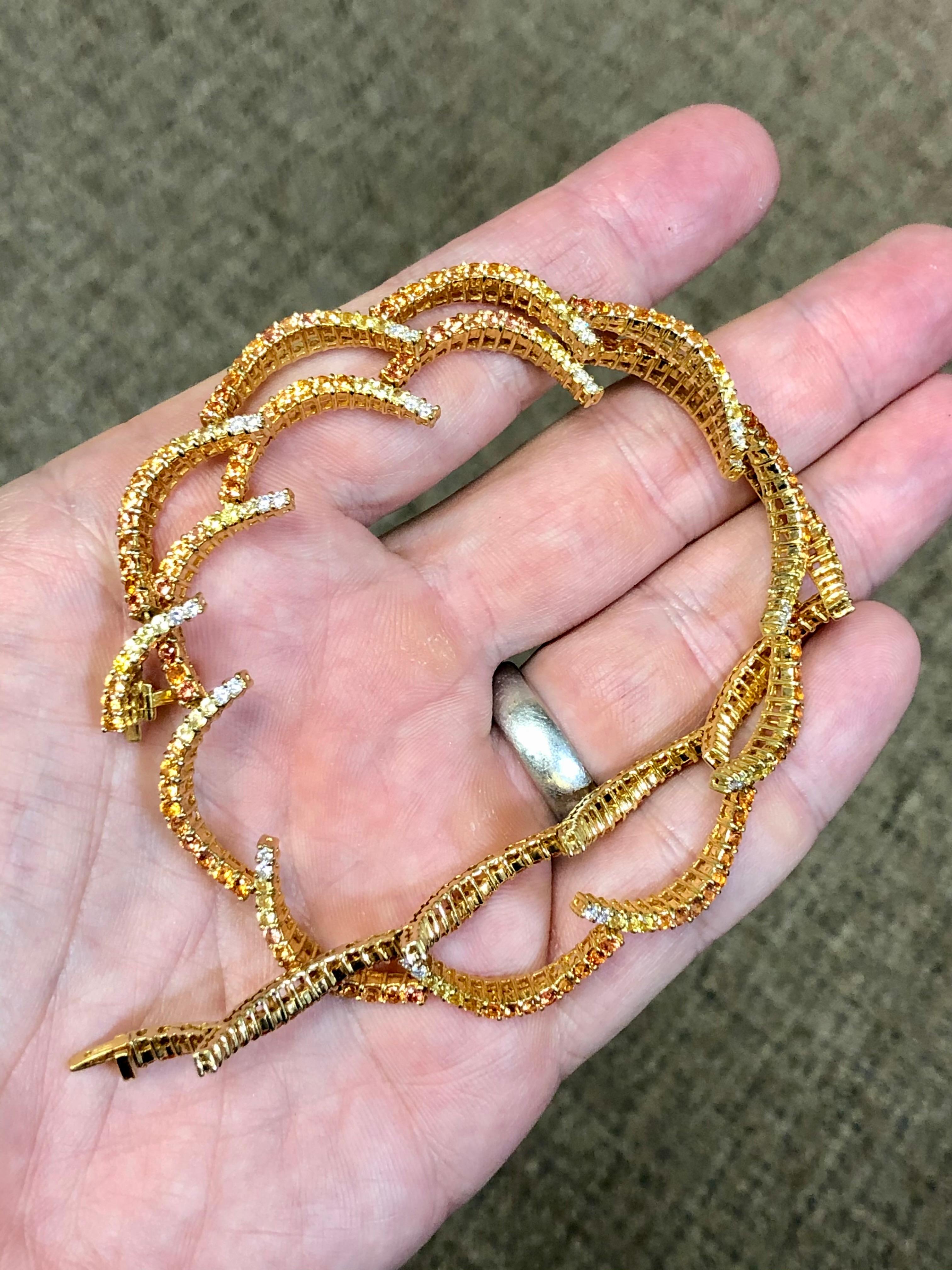Collier de succession festonné de 17,20 carats poids total, saphir jaune orangé 18 carats et diamants en vente 2