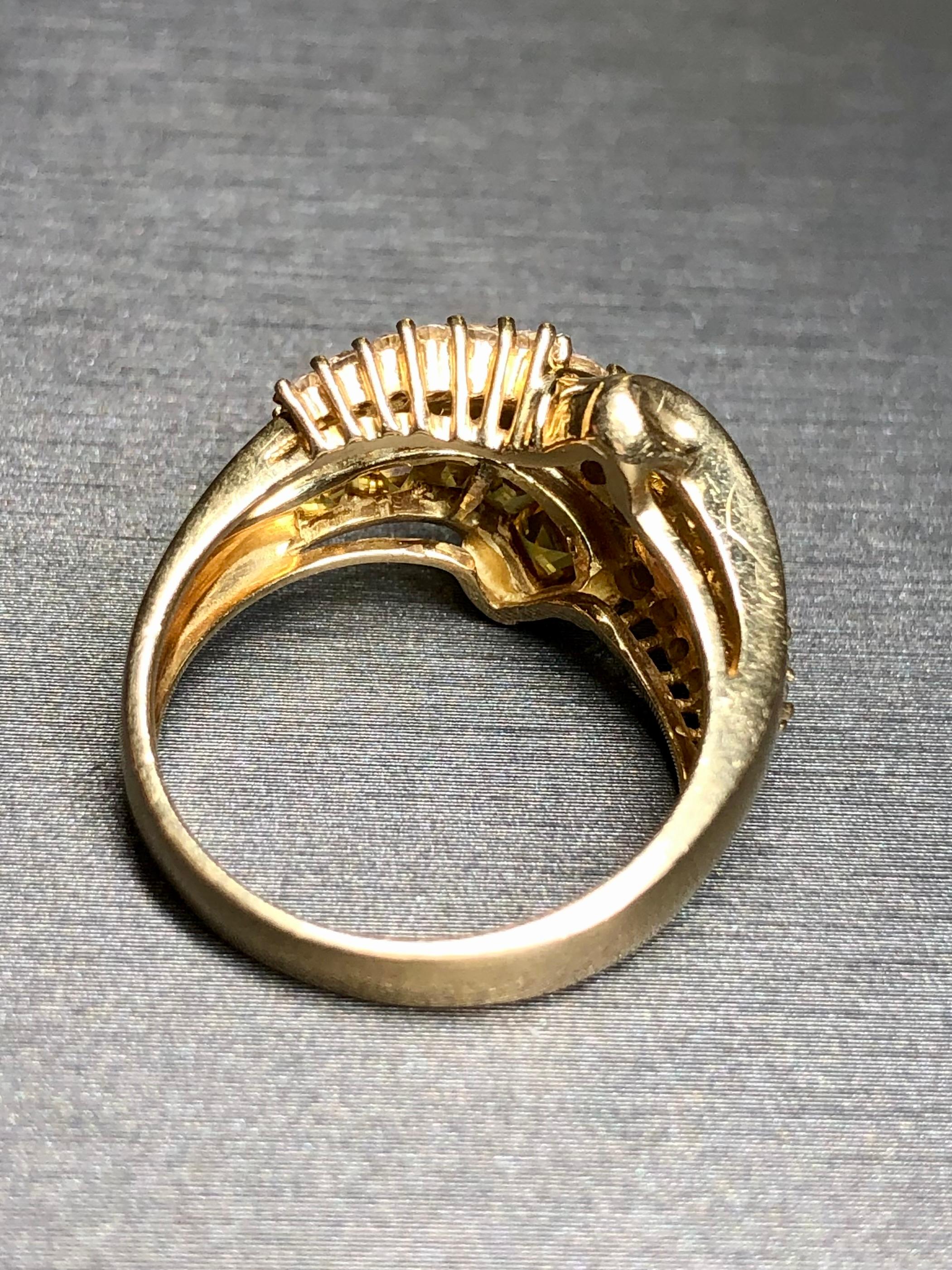 Square Cut Estate 18K Yellow Sapphire Baguette Diamond Bypass Cocktail Ring 2.90ctw Sz 6.75 For Sale