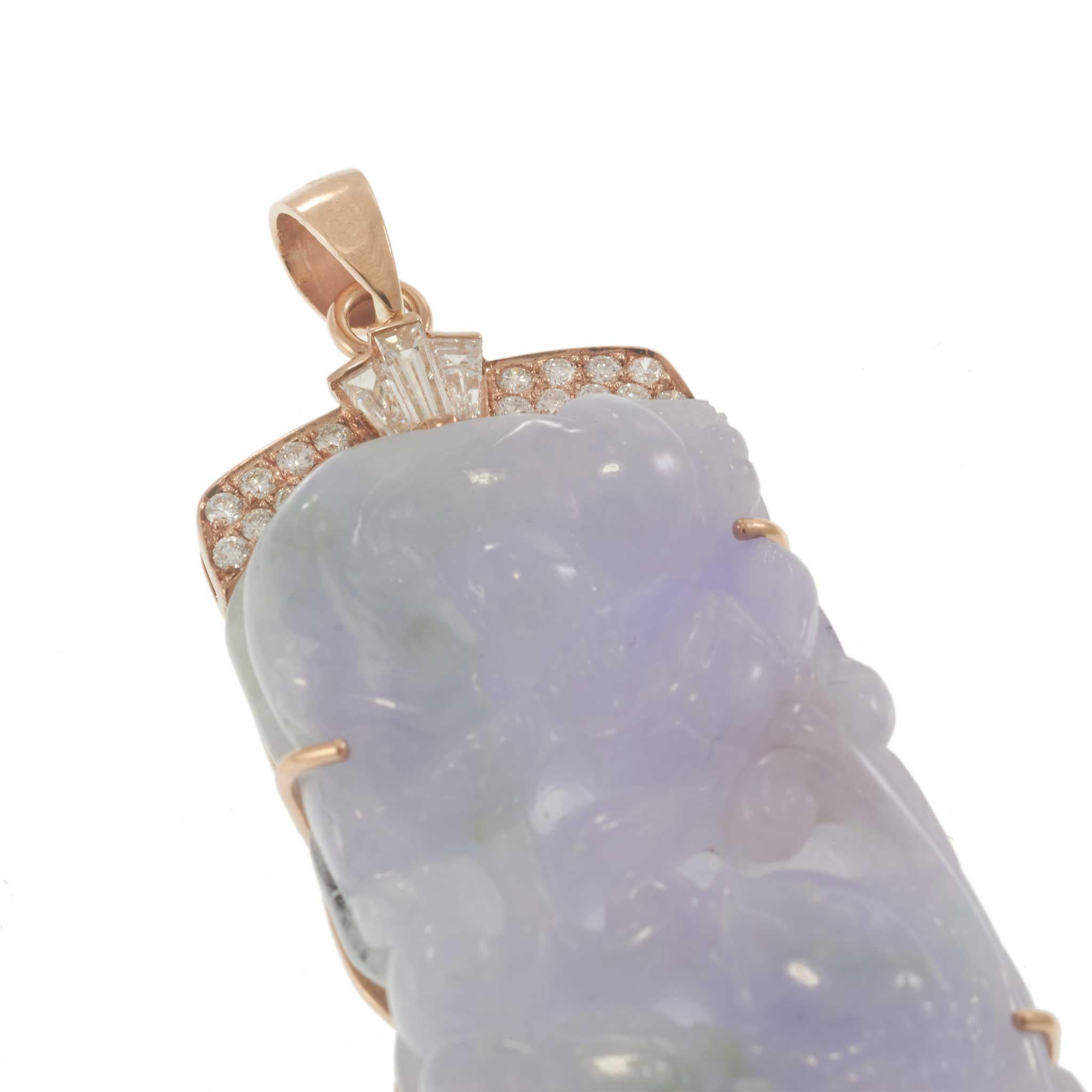 Taglio misto Ciondolo in oro rosa 18KT con intaglio di pesce di giada lavanda e diamante in vendita